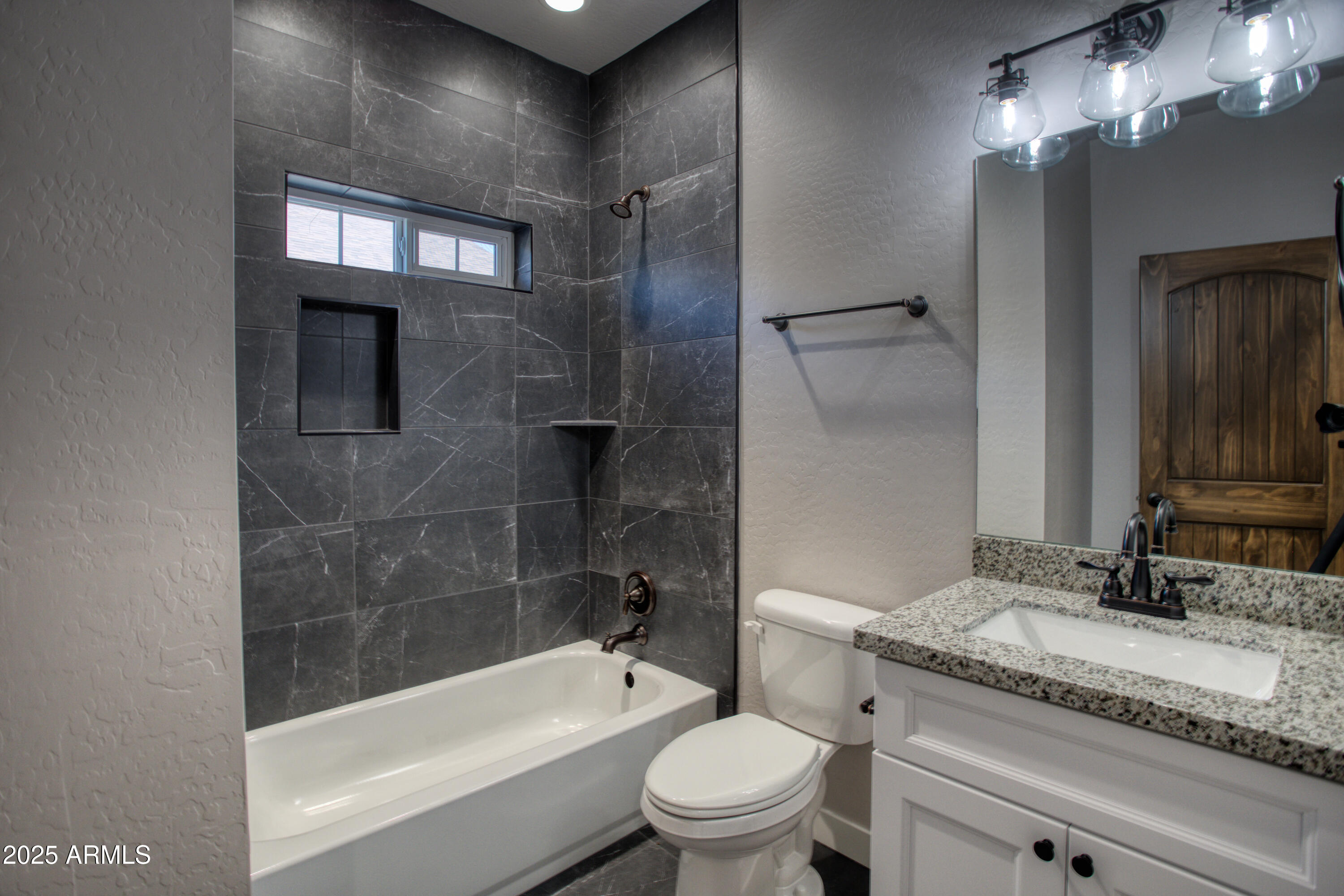 2081 E RIMSTONE Drive