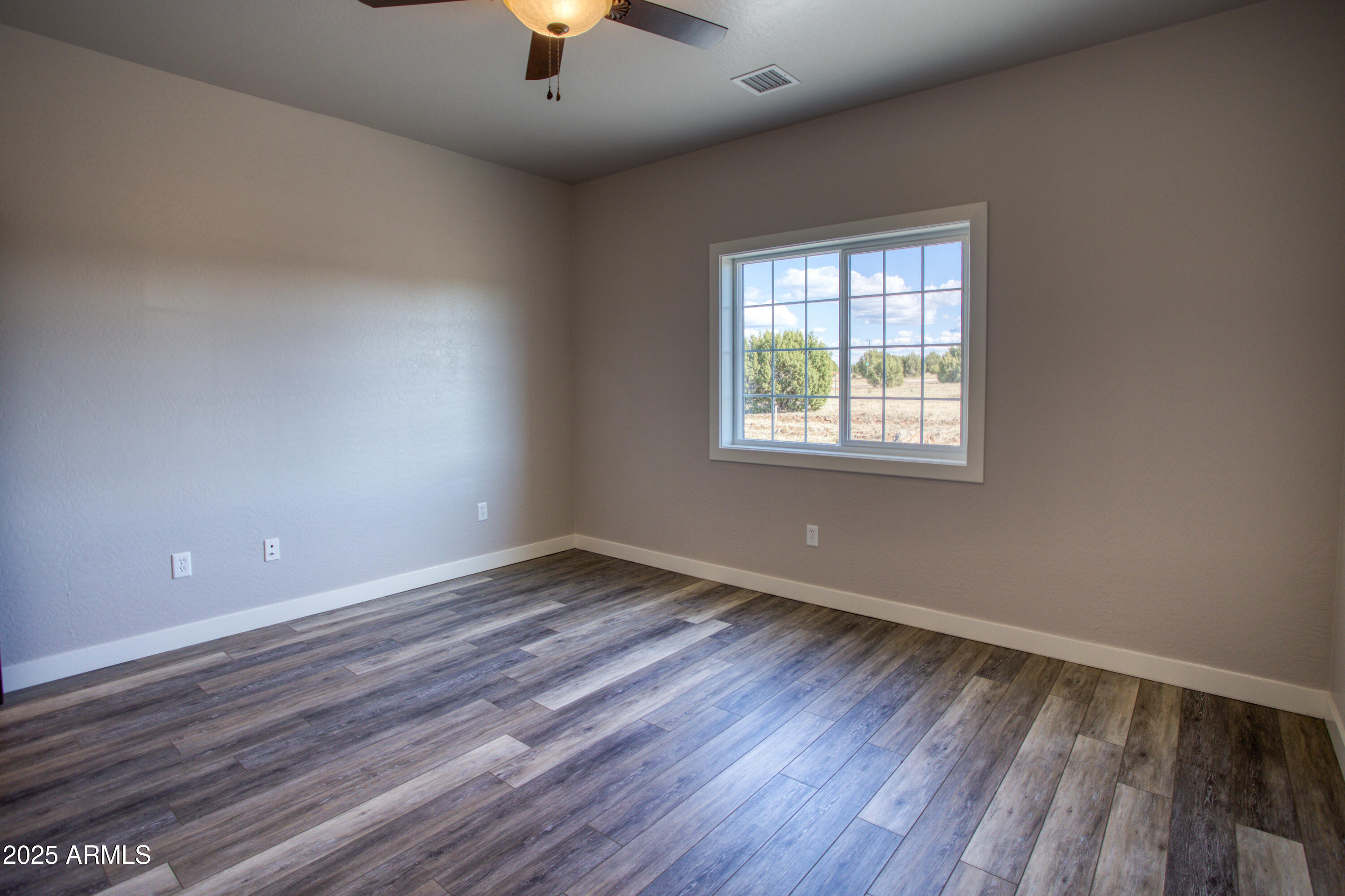 2081 E RIMSTONE Drive