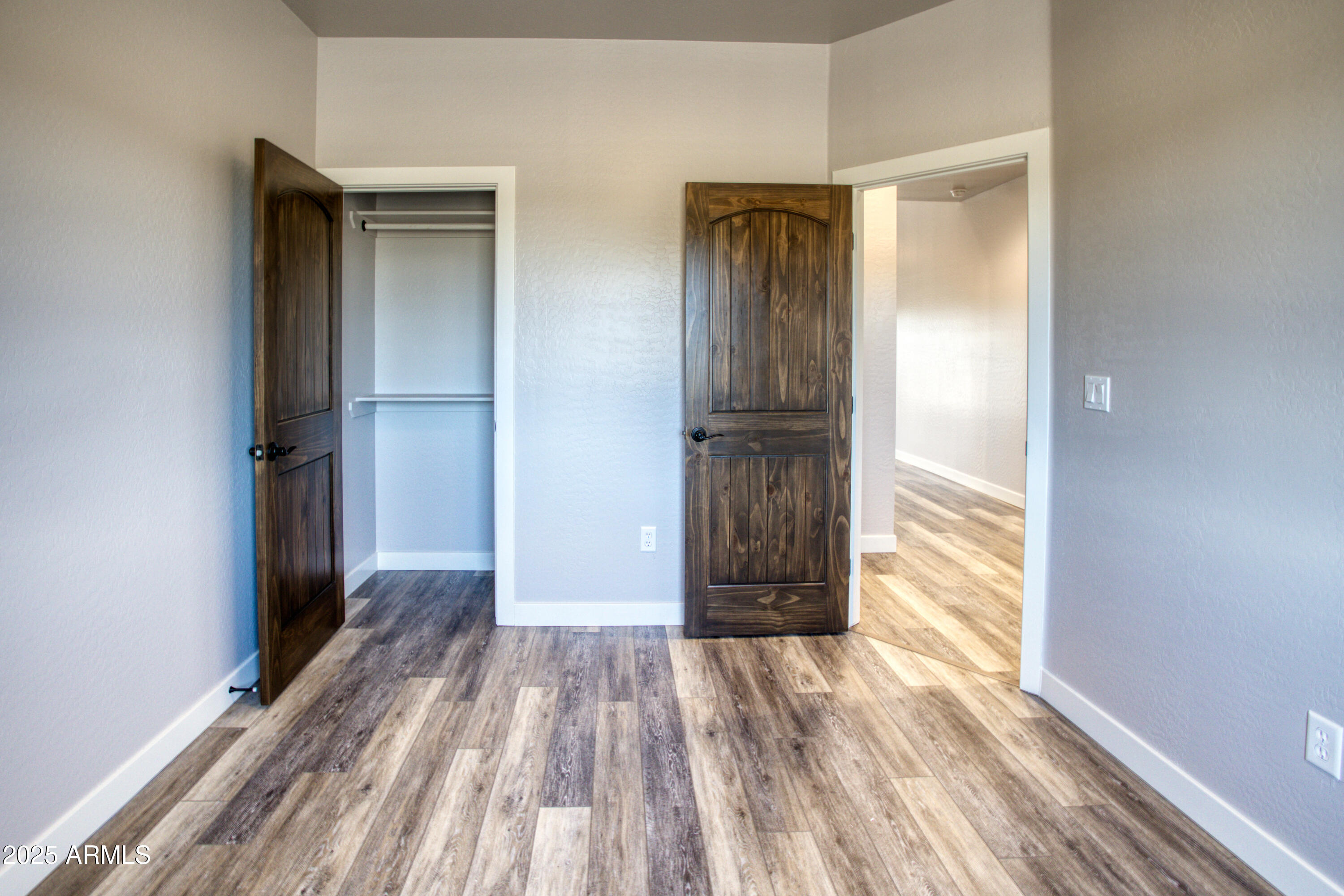 2081 E RIMSTONE Drive