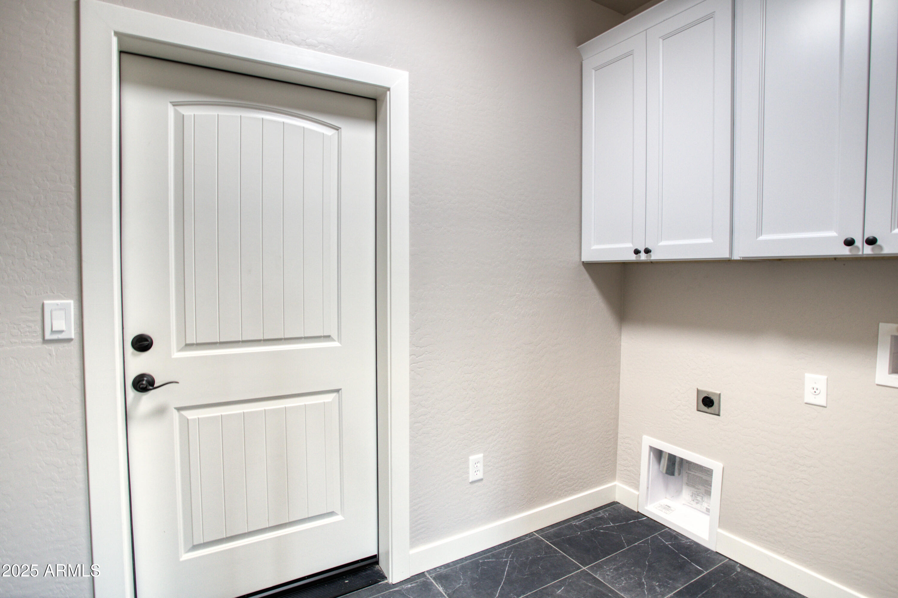 2081 E RIMSTONE Drive