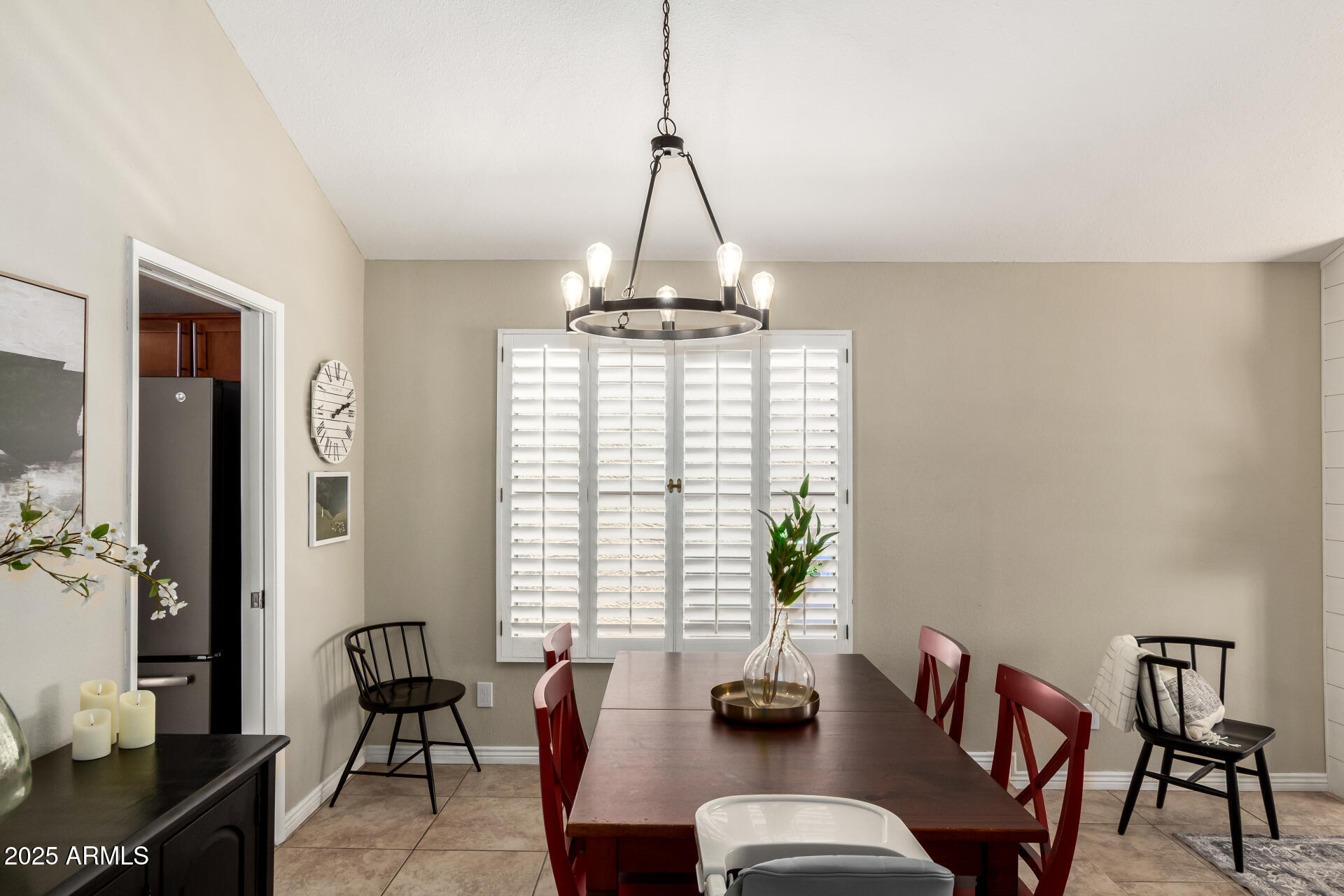 4216 E SANDIA Street