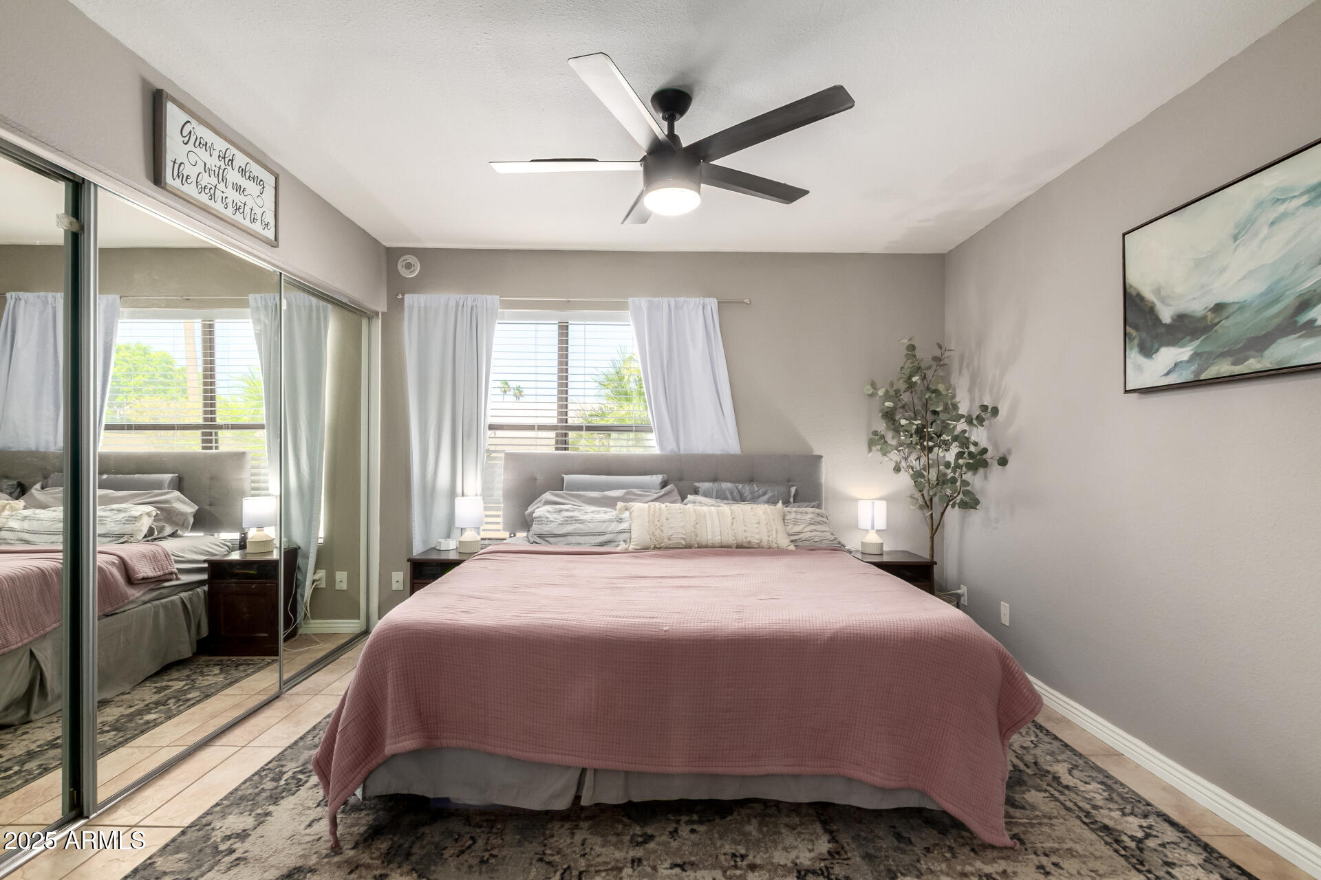 4216 E SANDIA Street