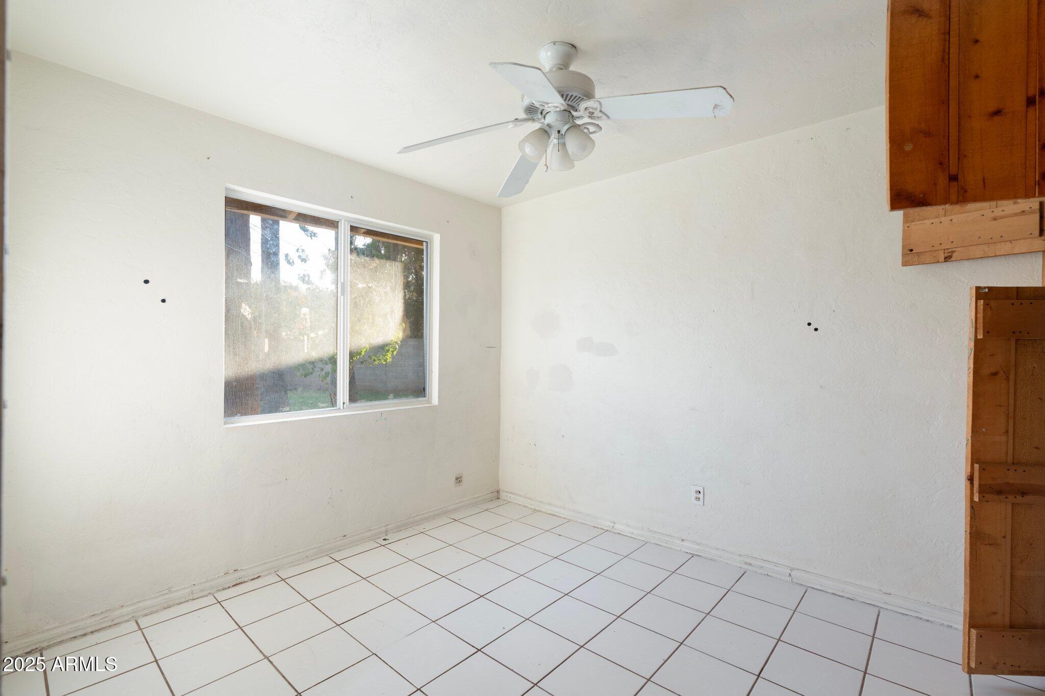 3843 E CORONADO Road