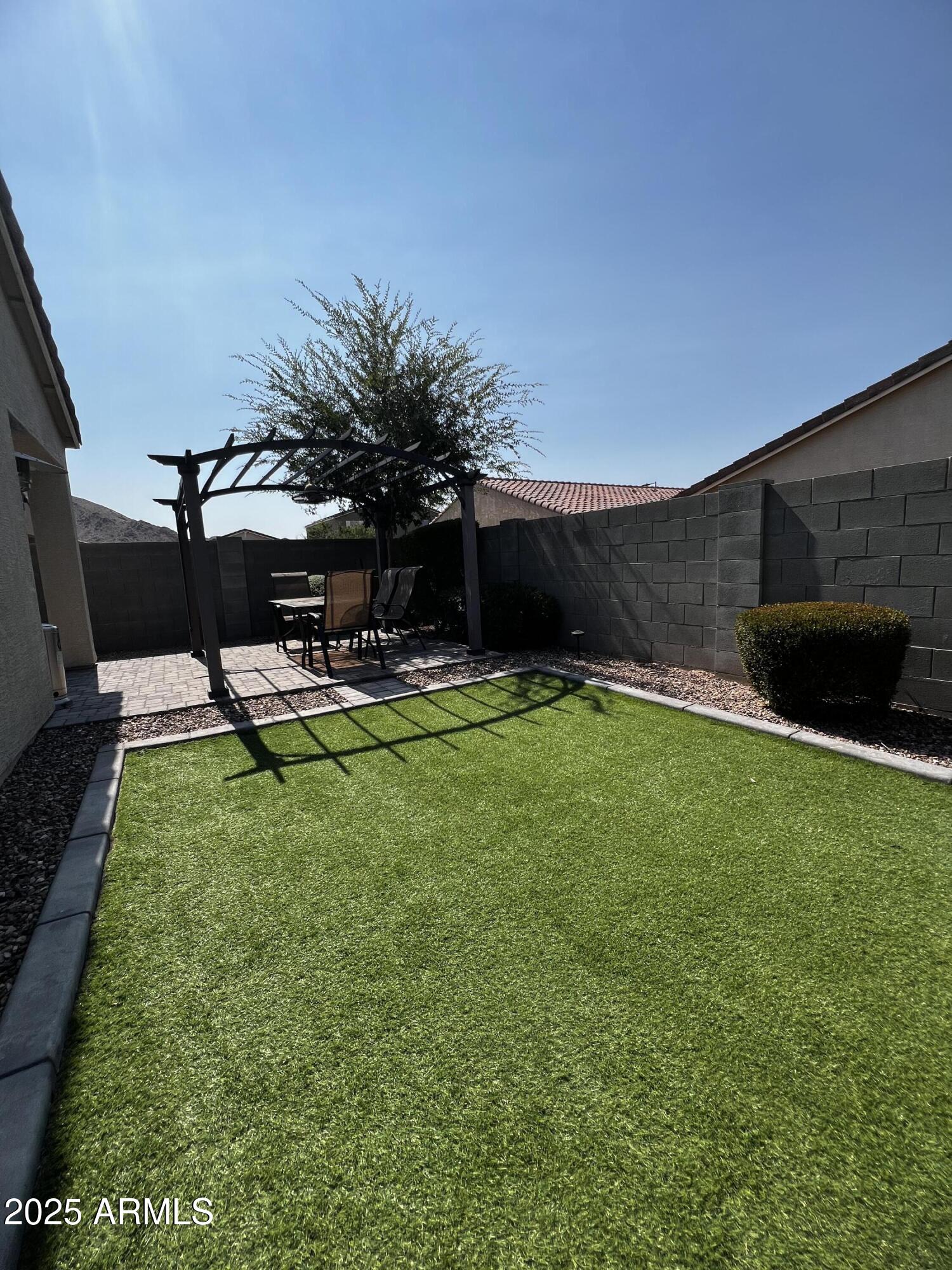 4254 W Coneflower Lane