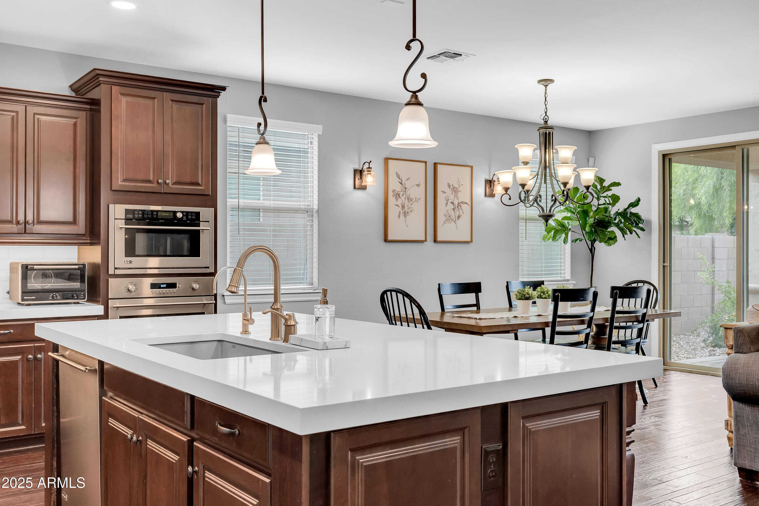 20575 E MOCKINGBIRD Drive