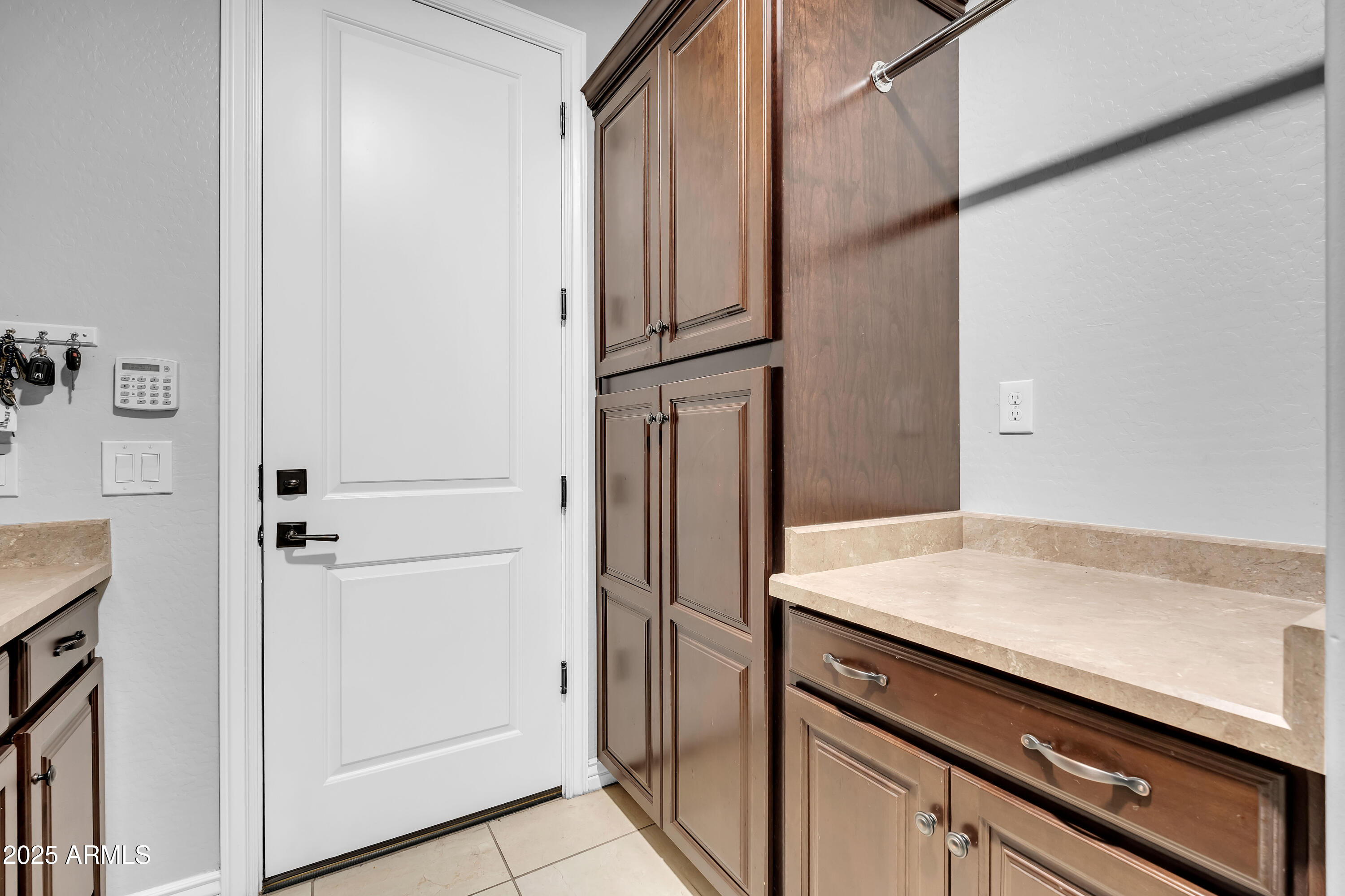 20575 E MOCKINGBIRD Drive