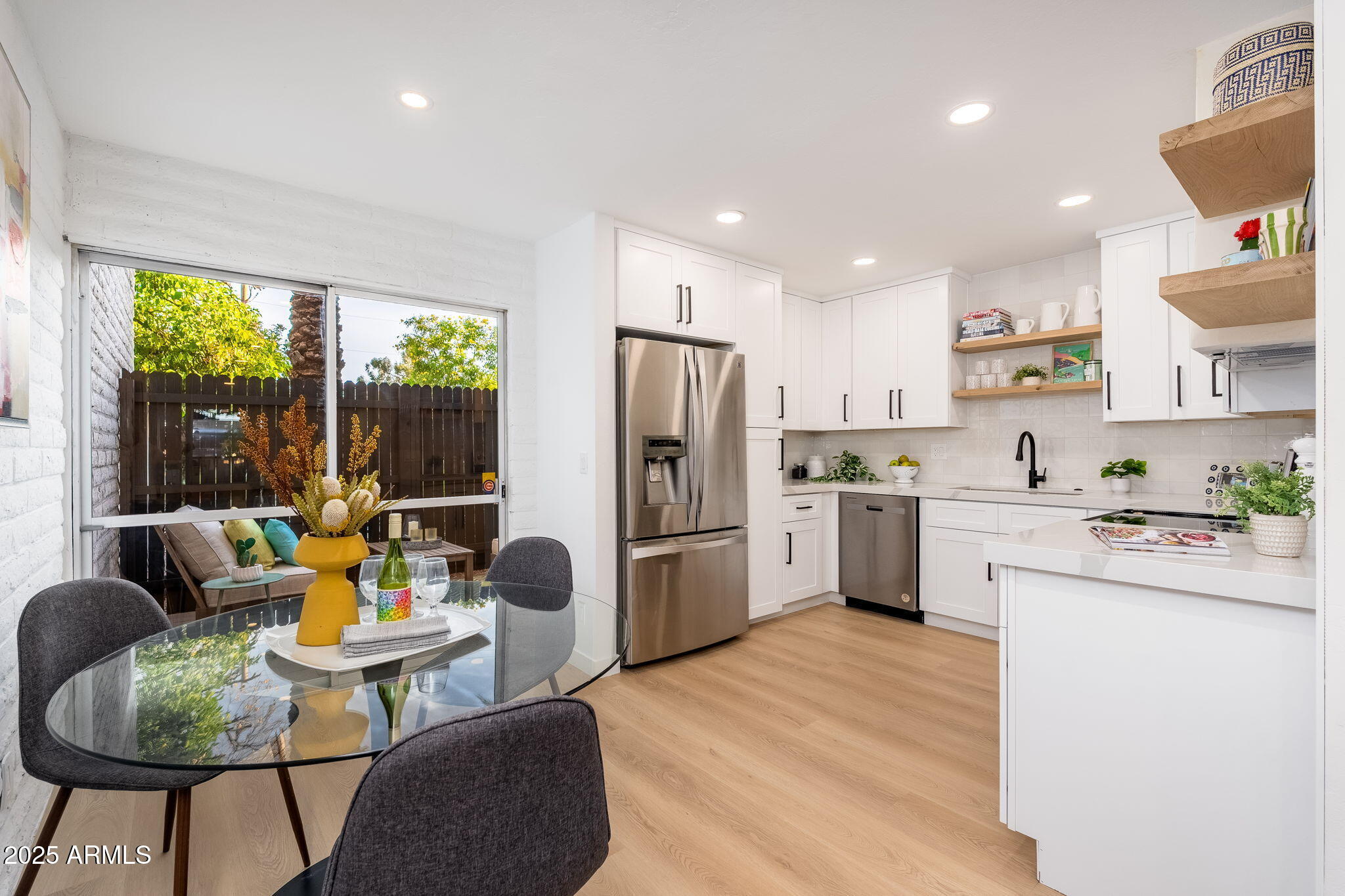 3711 E MONTEROSA Street, 7