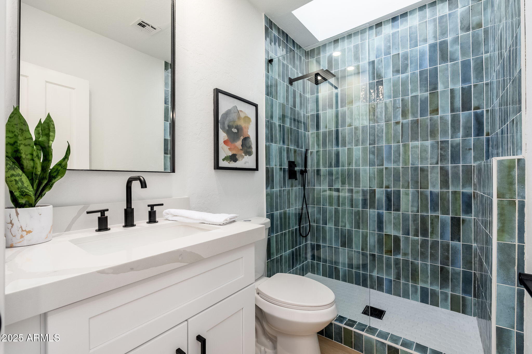 3711 E MONTEROSA Street, 7