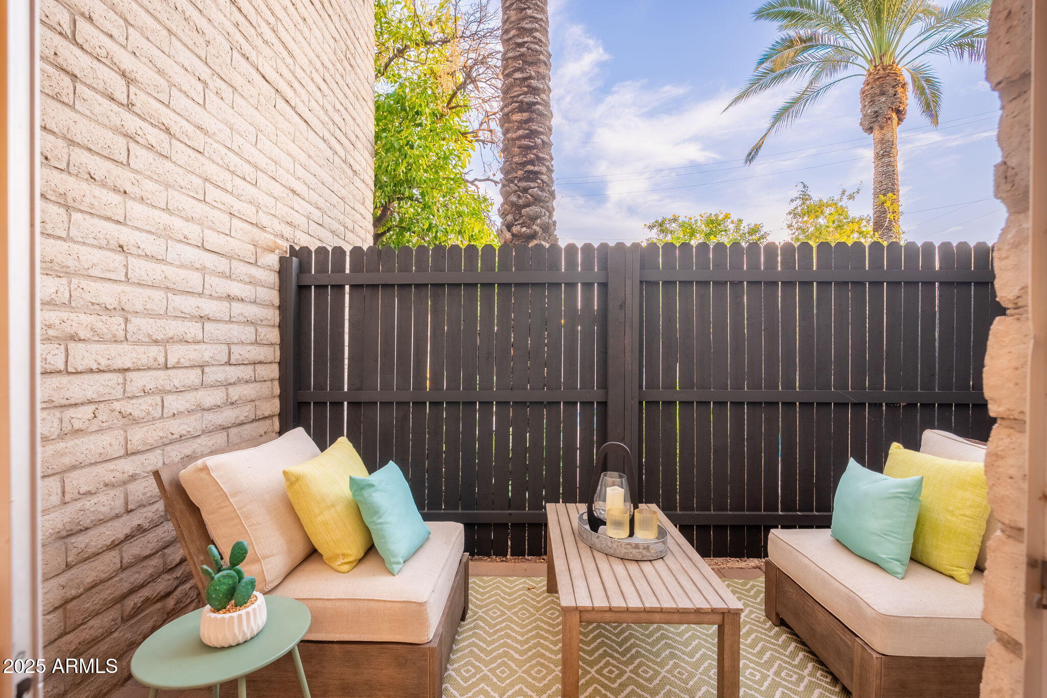 3711 E MONTEROSA Street, 7