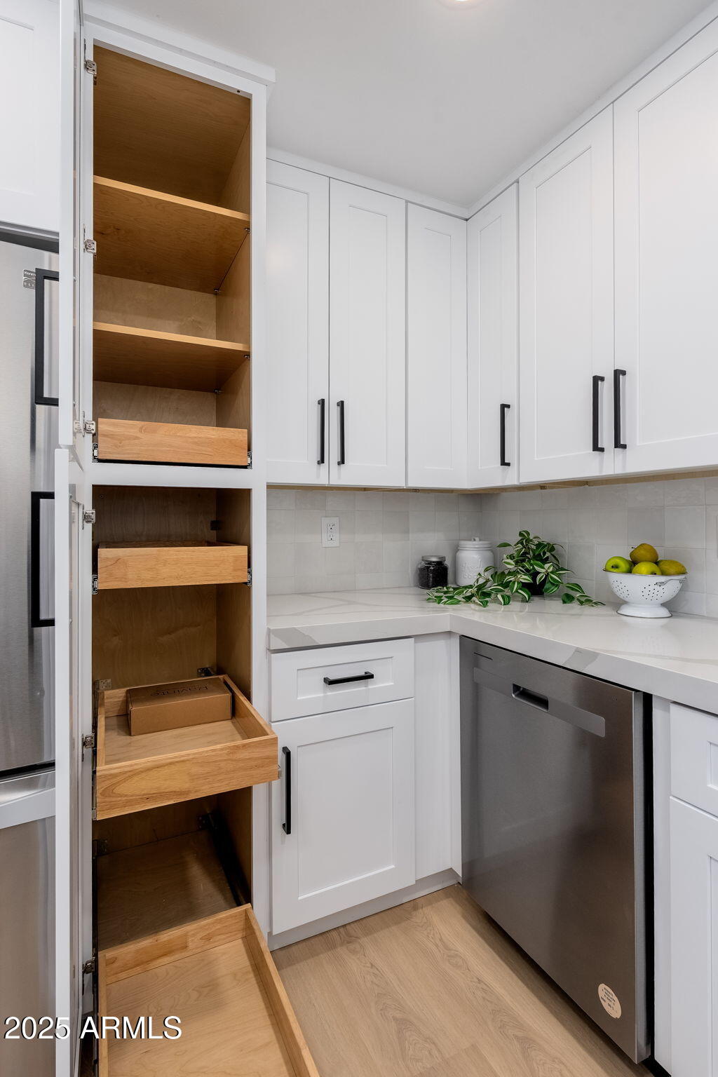 3711 E MONTEROSA Street, 7