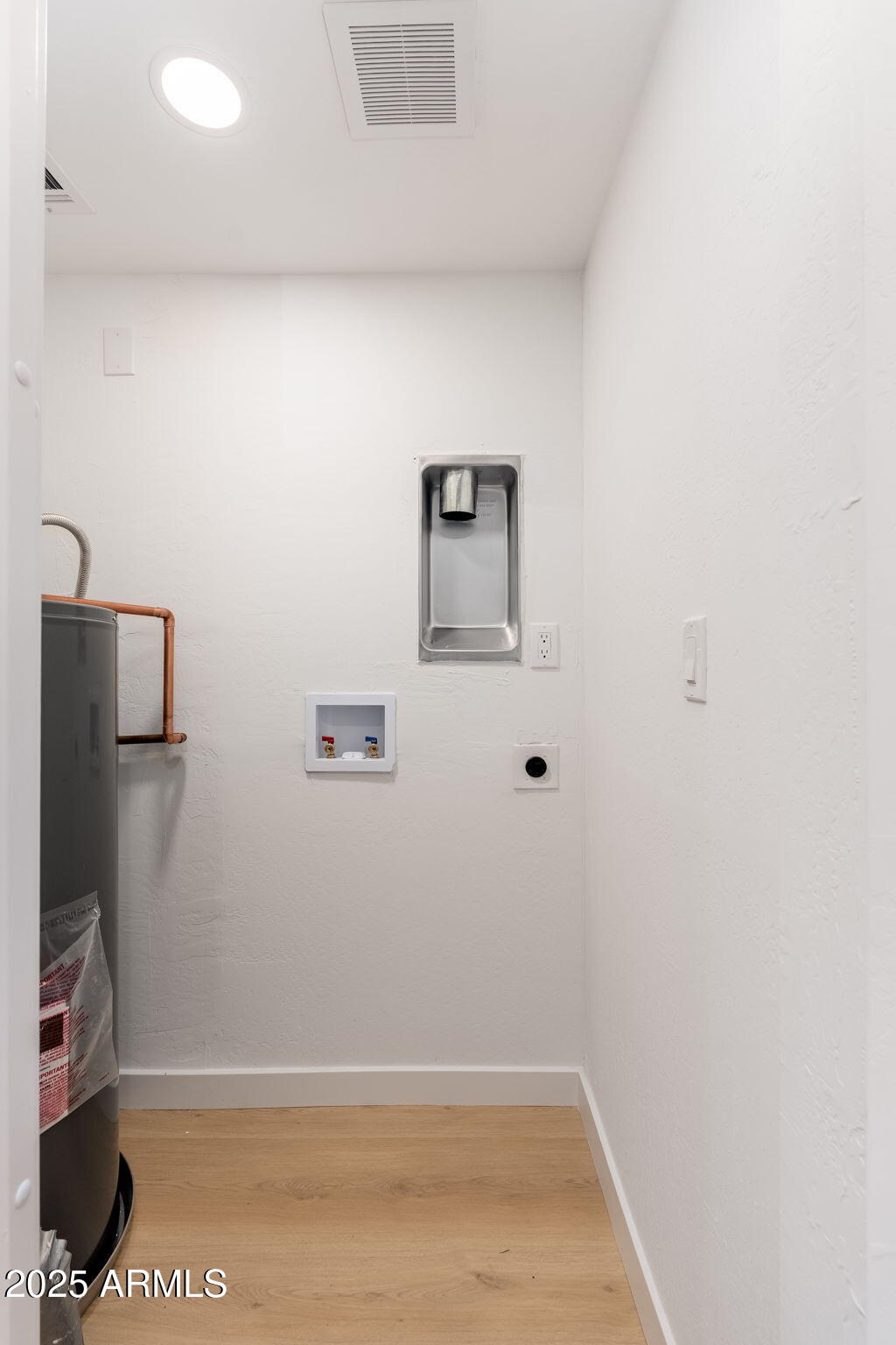 3711 E MONTEROSA Street, 7