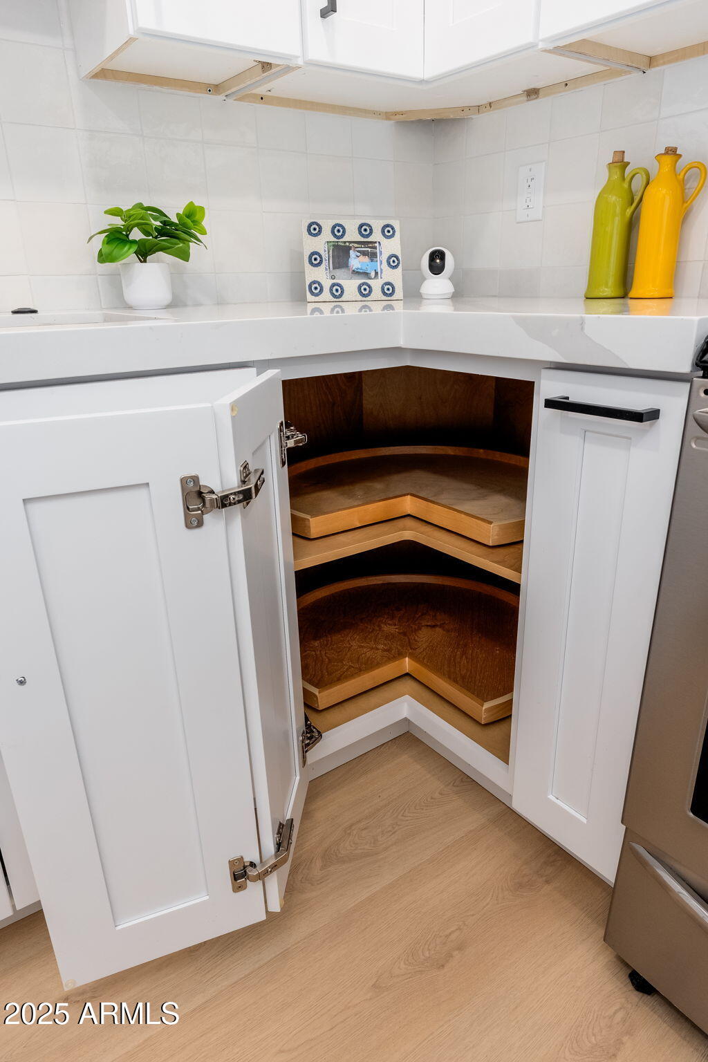 3711 E MONTEROSA Street, 7