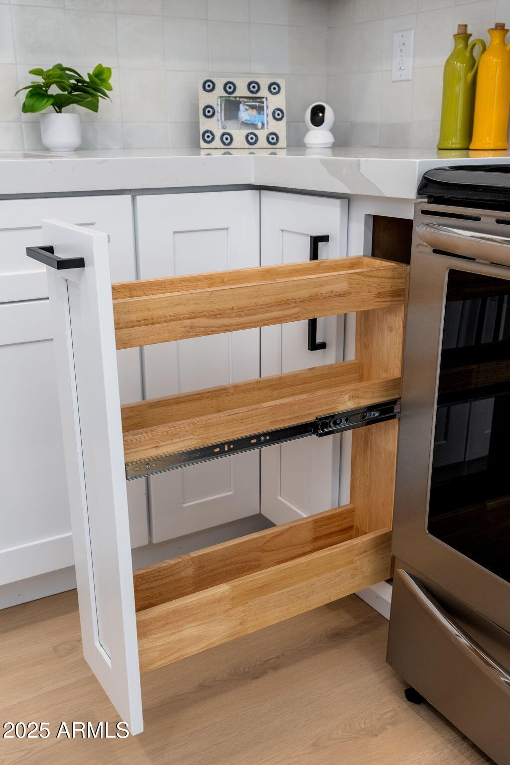 3711 E MONTEROSA Street, 7