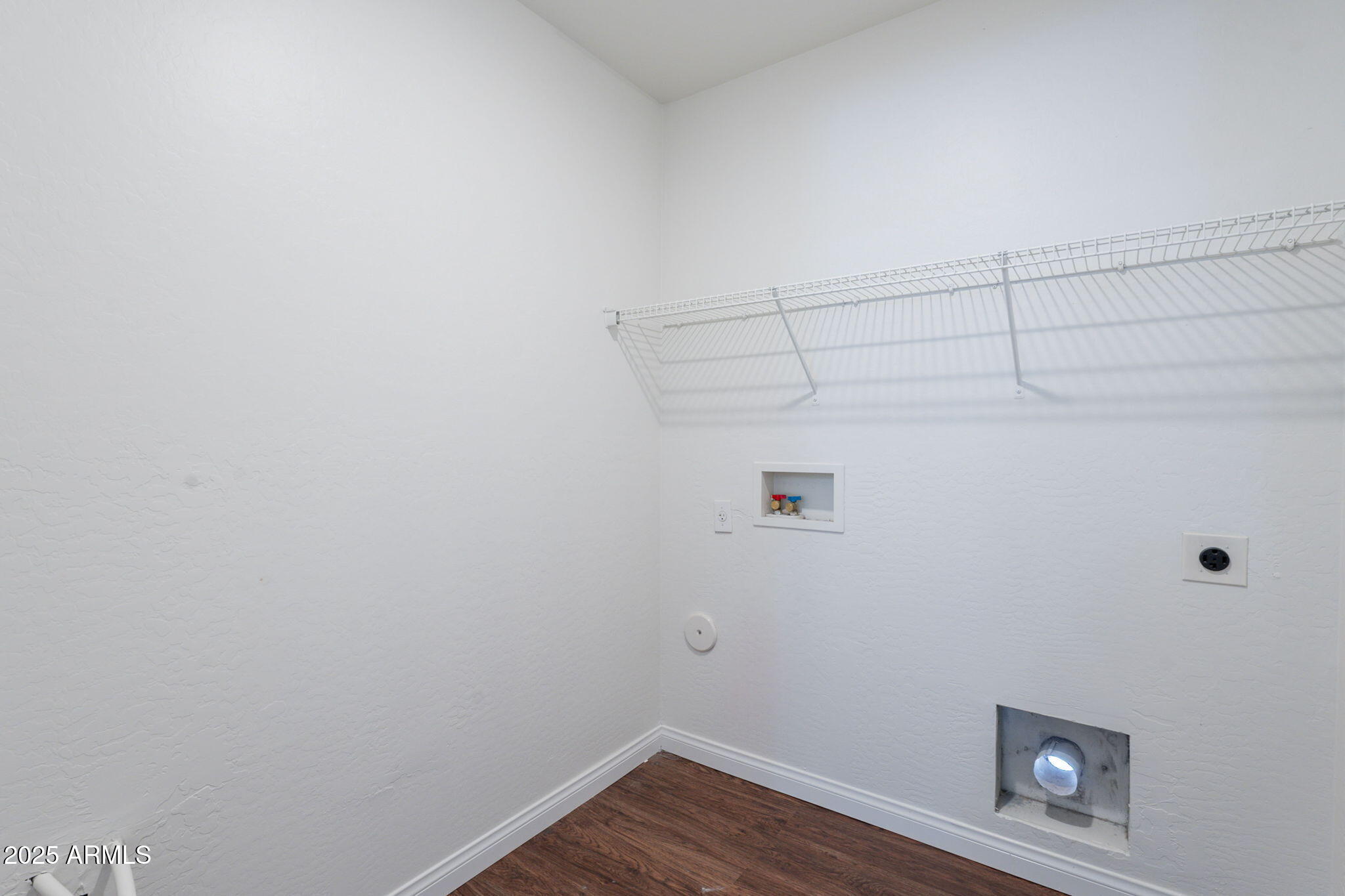 11113 W MINNEZONA Avenue