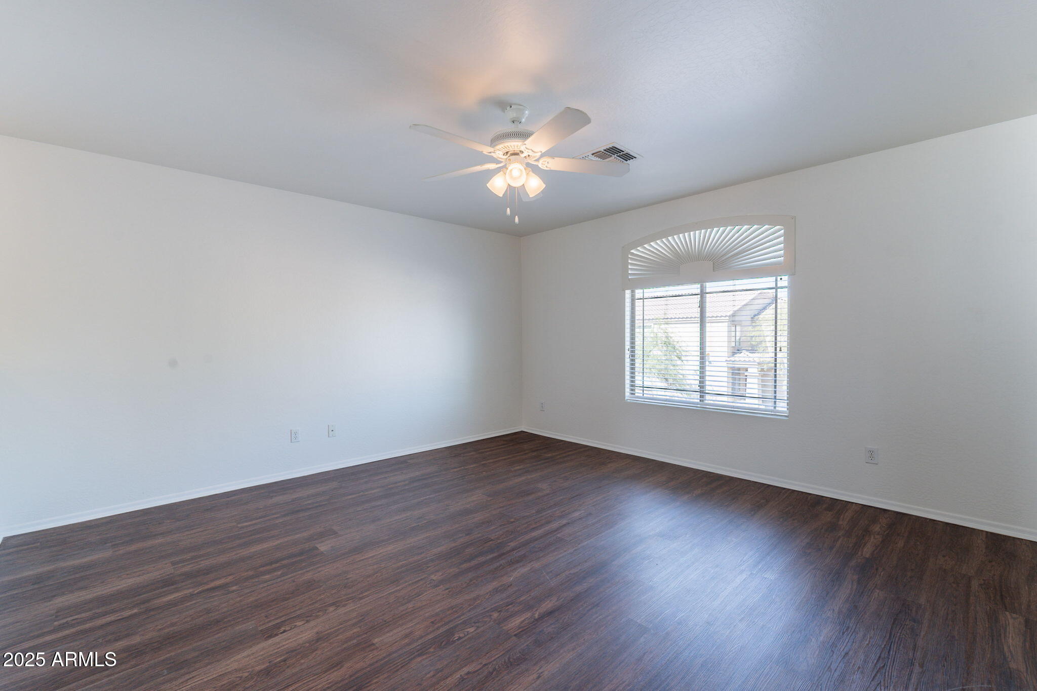 11113 W MINNEZONA Avenue
