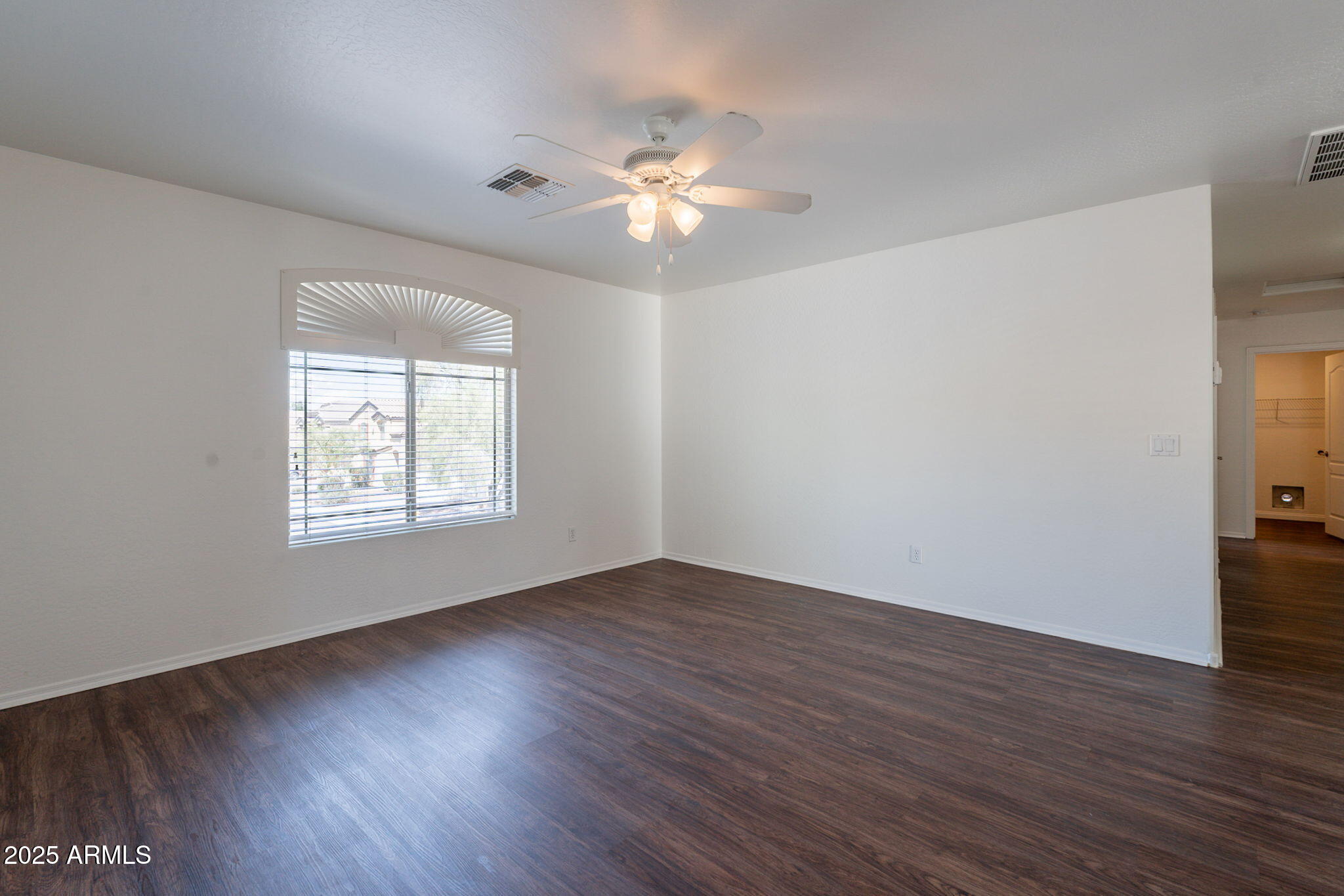 11113 W MINNEZONA Avenue