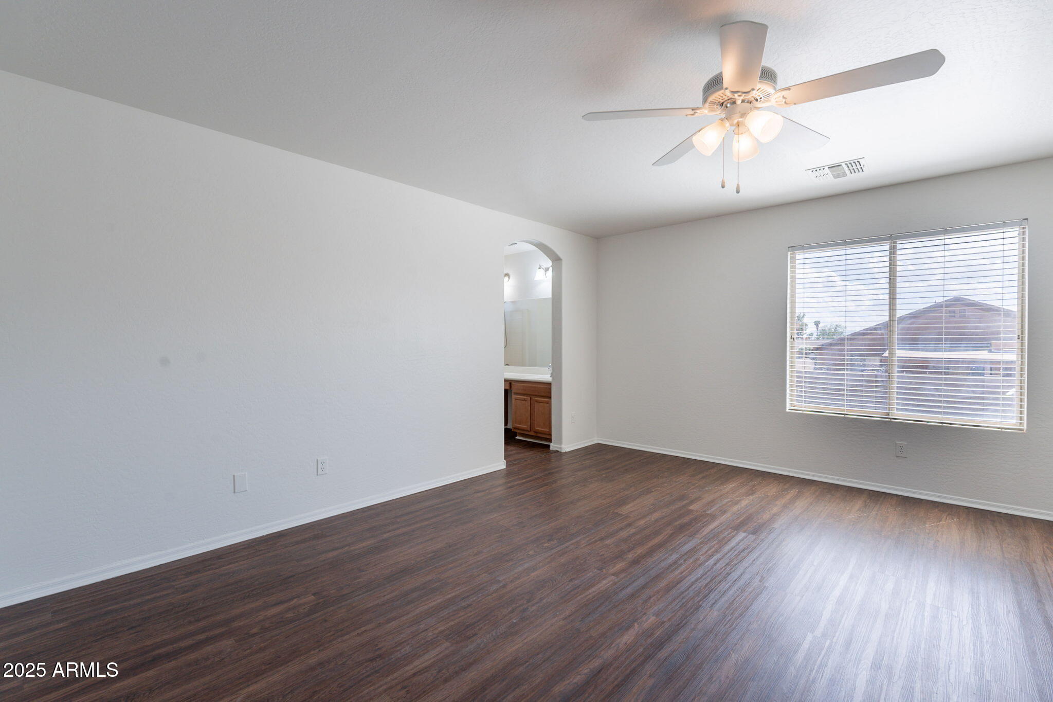 11113 W MINNEZONA Avenue