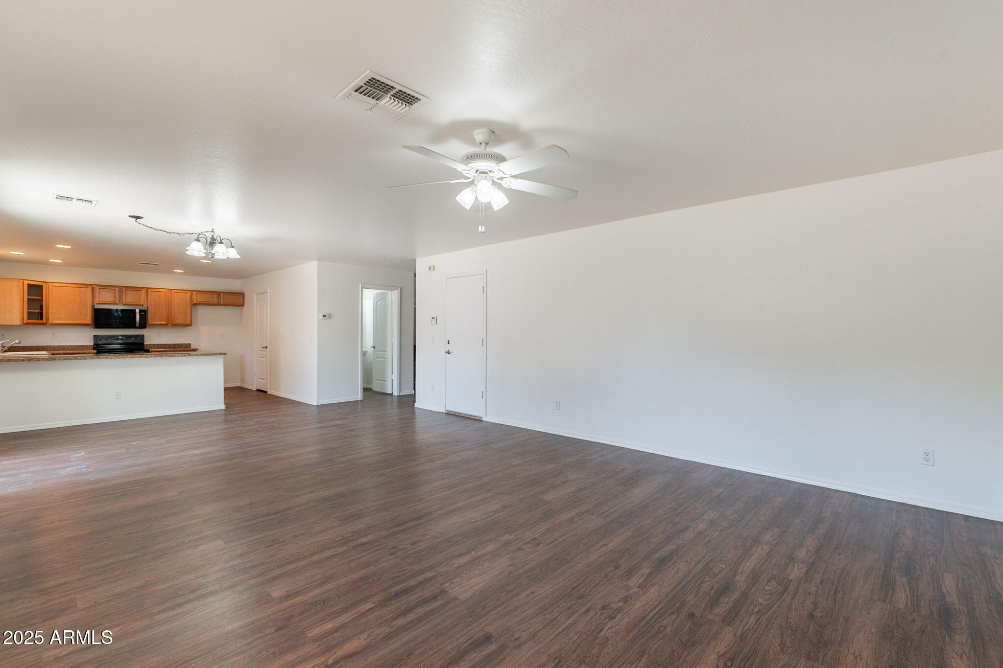 11113 W MINNEZONA Avenue