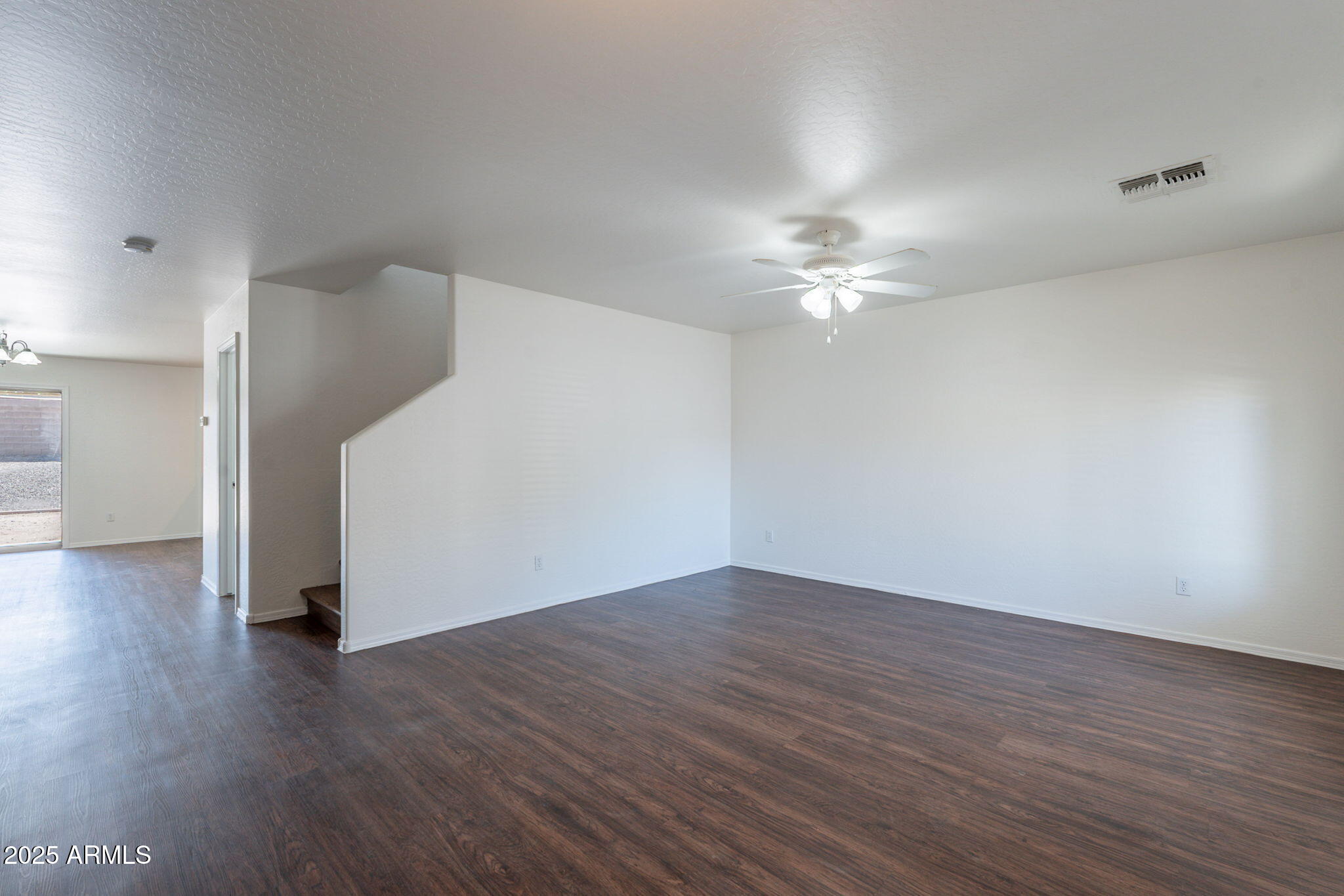 11113 W MINNEZONA Avenue