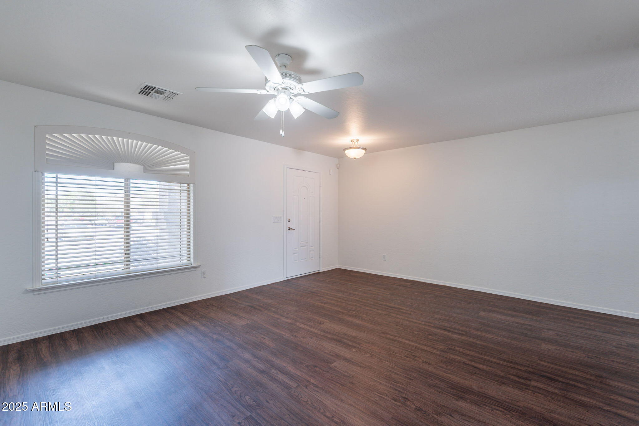11113 W MINNEZONA Avenue