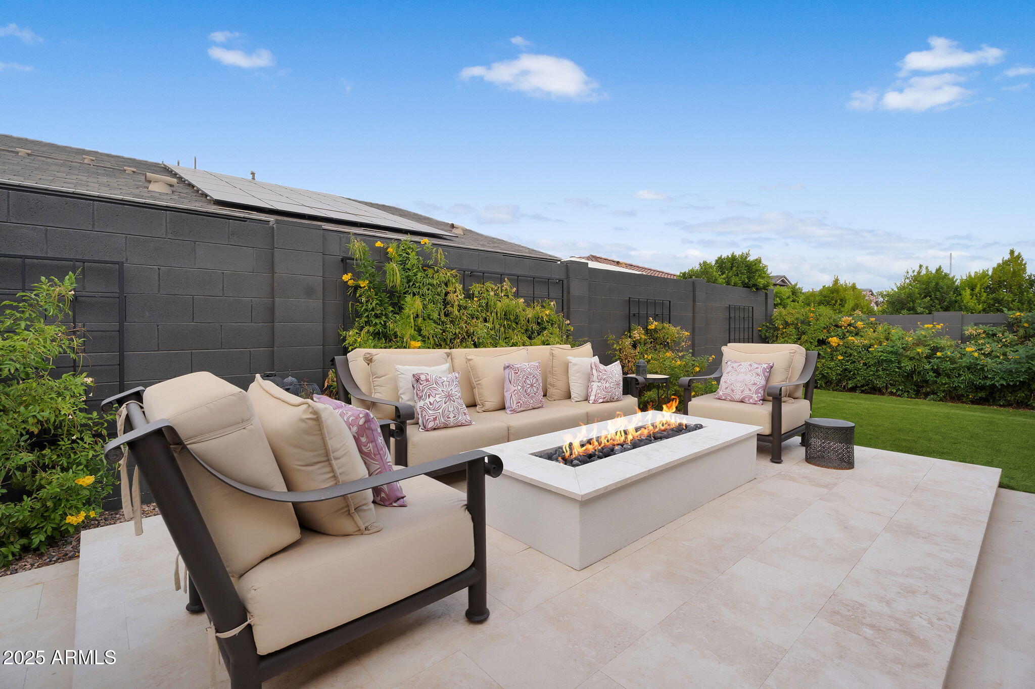 17176 W MOUNTAINAIR Street