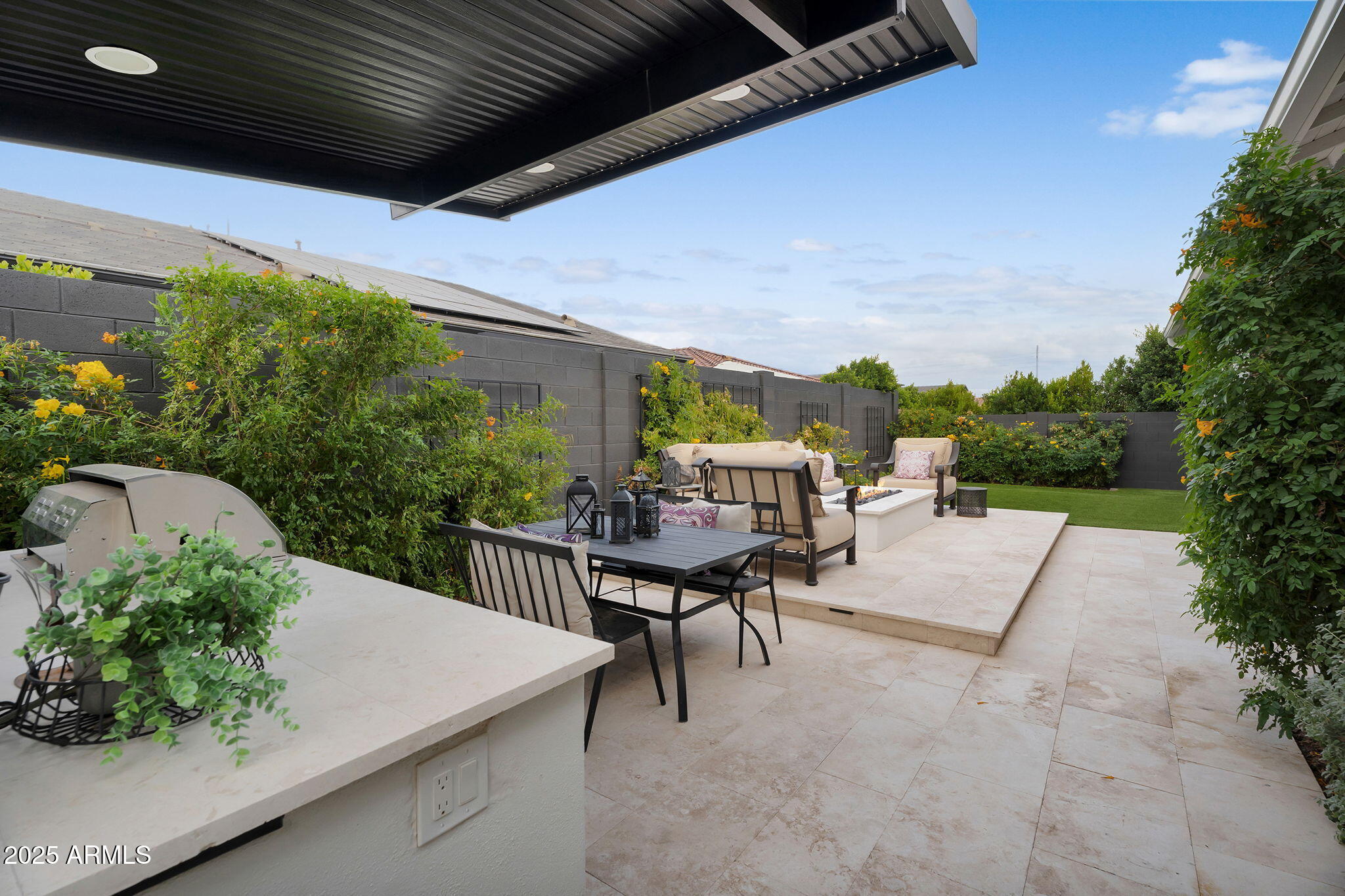 17176 W MOUNTAINAIR Street