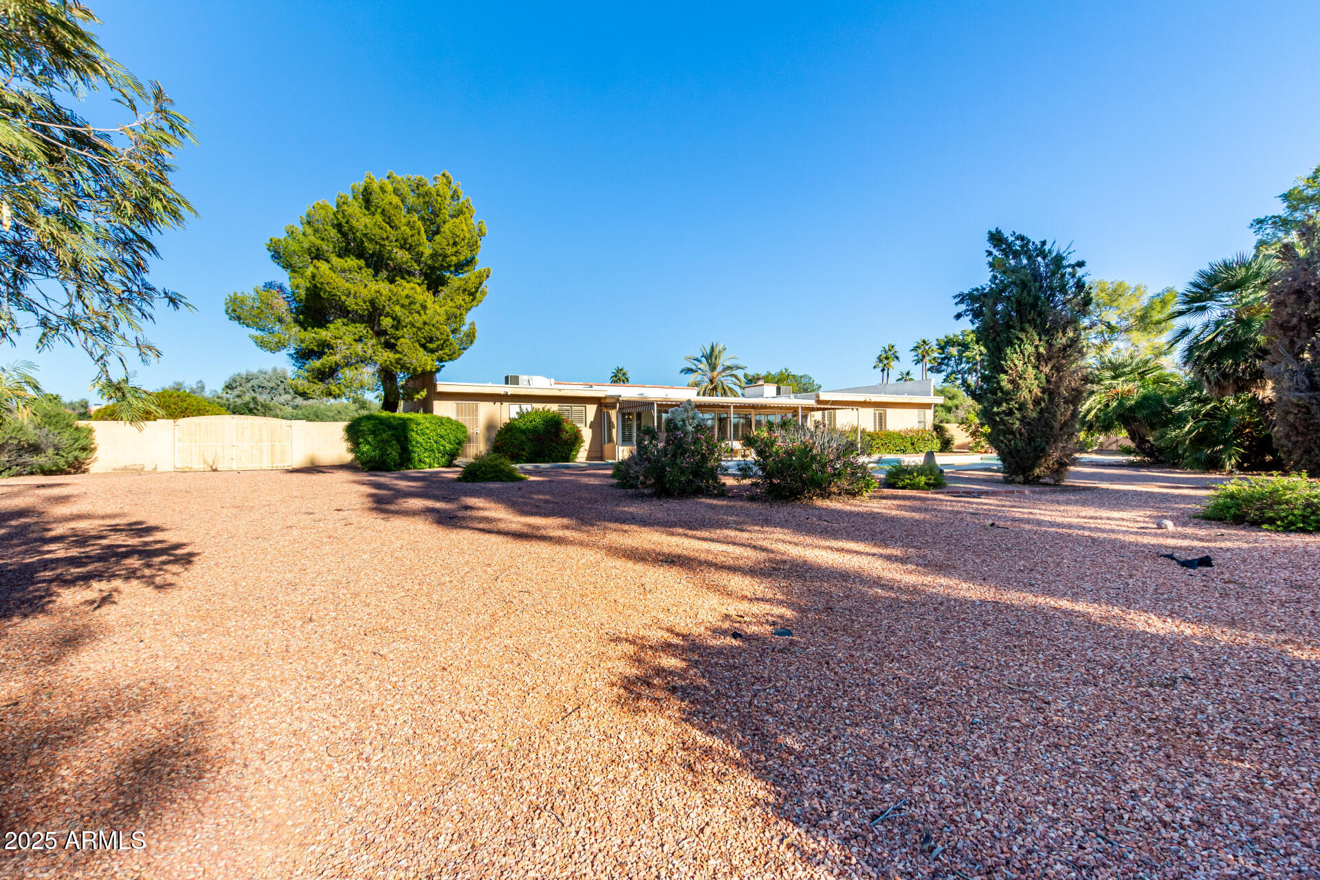 8129 E CHARTER OAK Drive