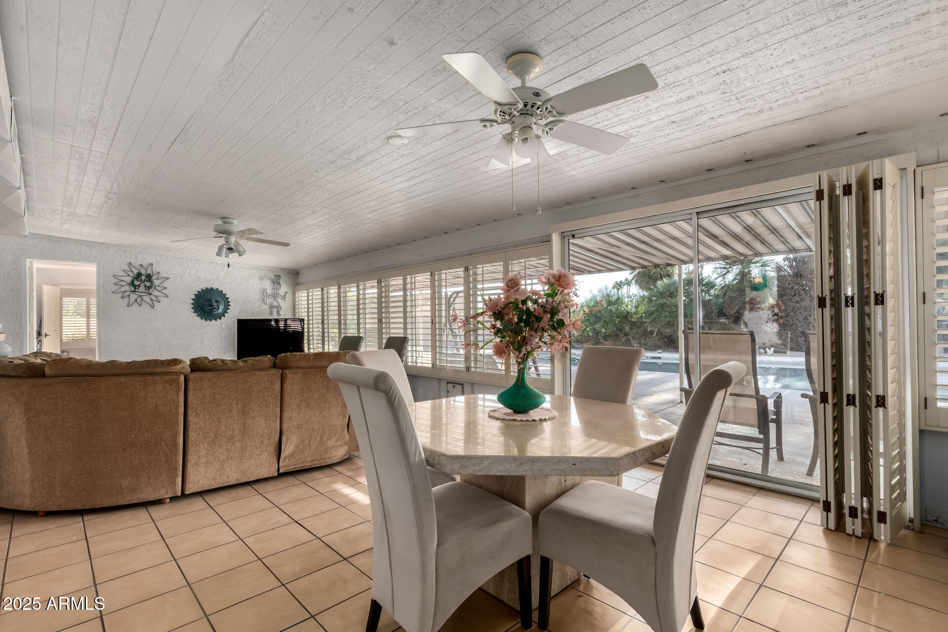 8129 E CHARTER OAK Drive