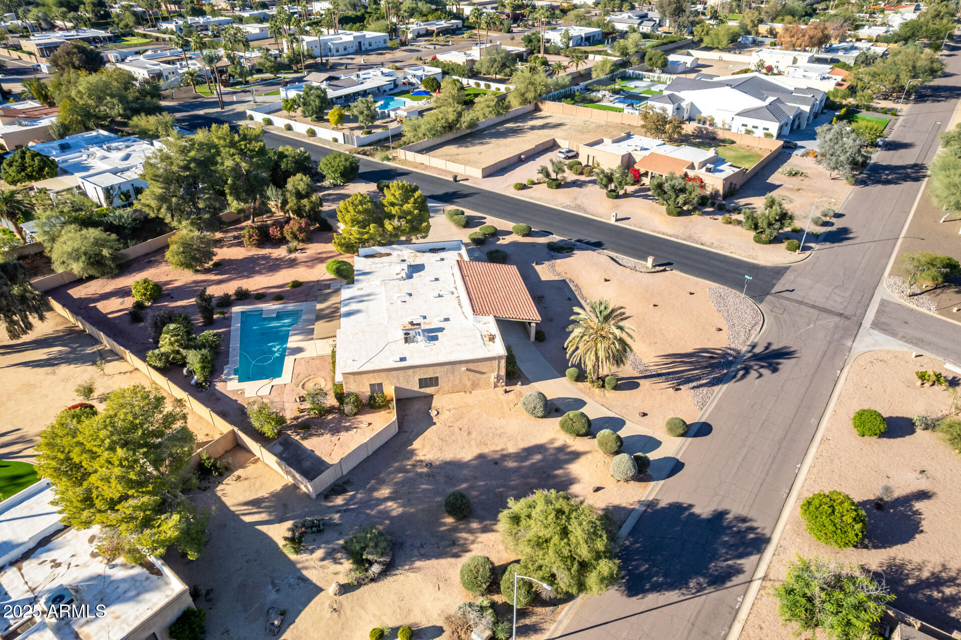 8129 E CHARTER OAK Drive