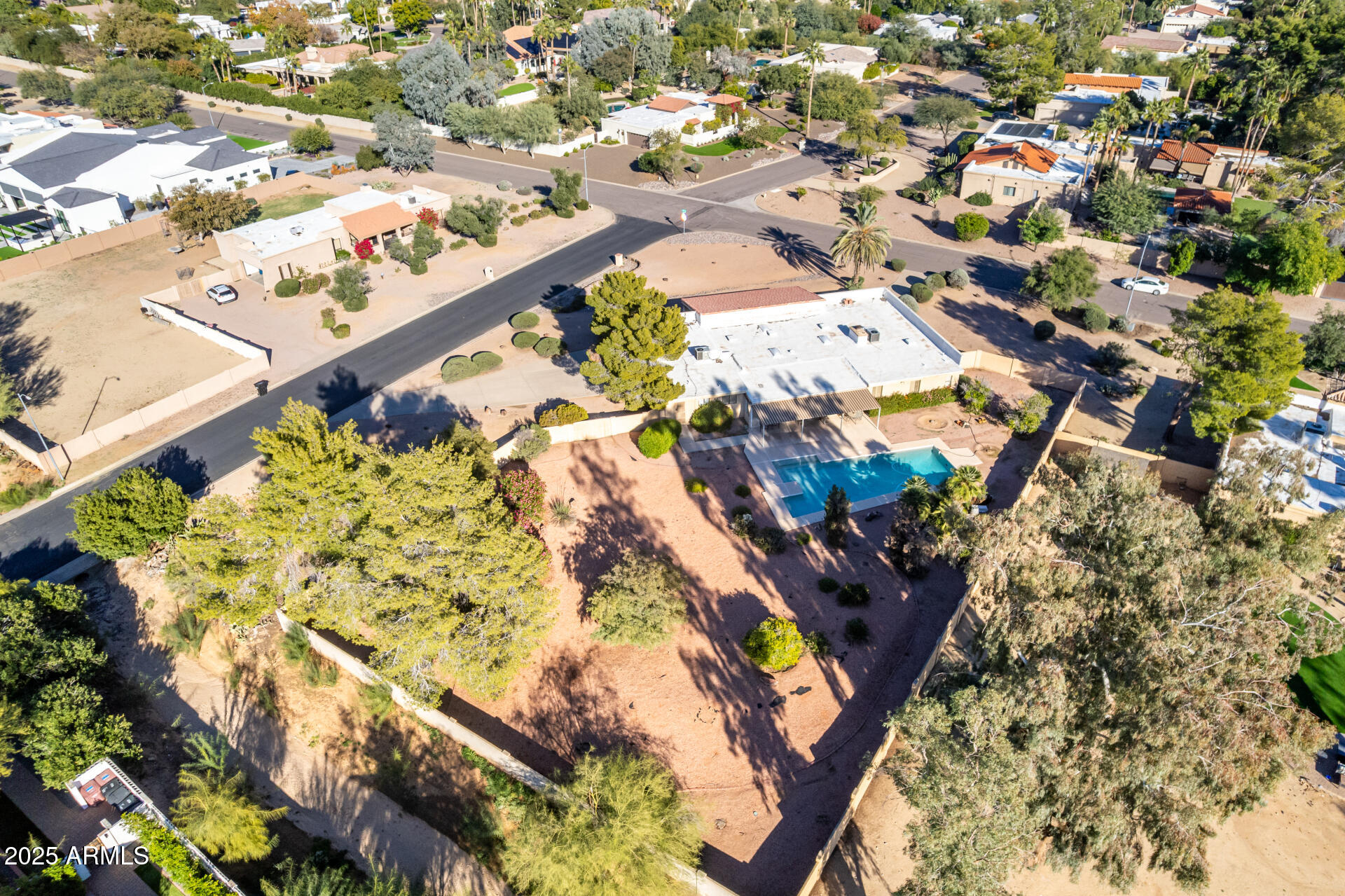 8129 E CHARTER OAK Drive