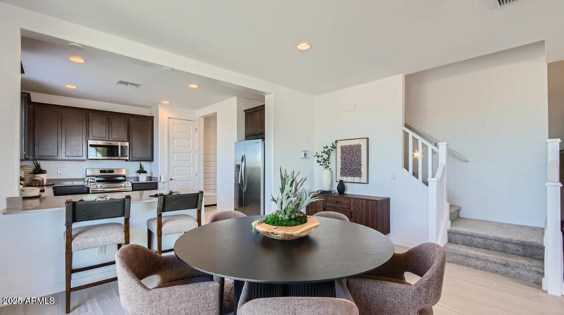 16437 W WEEPING WILLOW Road