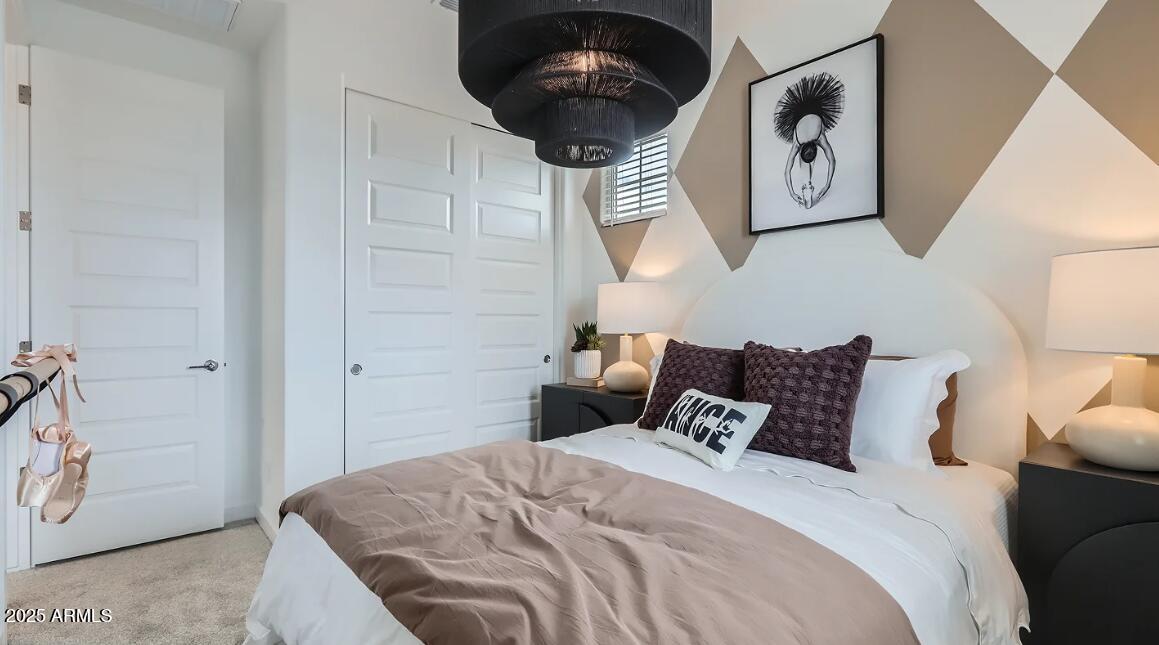 16437 W WEEPING WILLOW Road