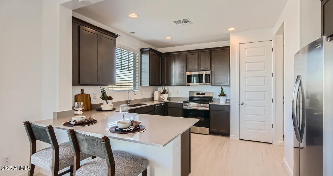 16437 W WEEPING WILLOW Road