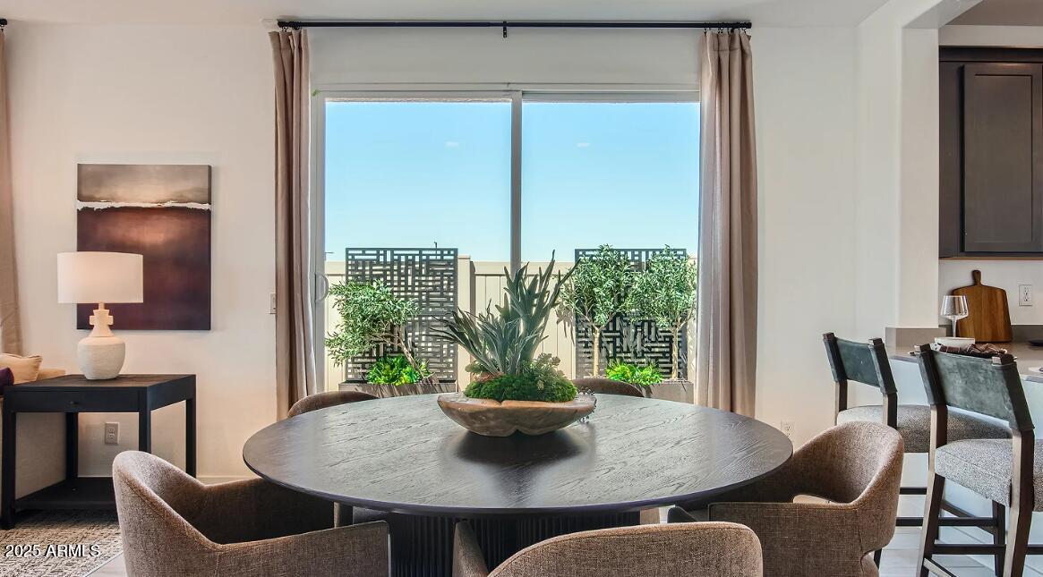 16437 W WEEPING WILLOW Road