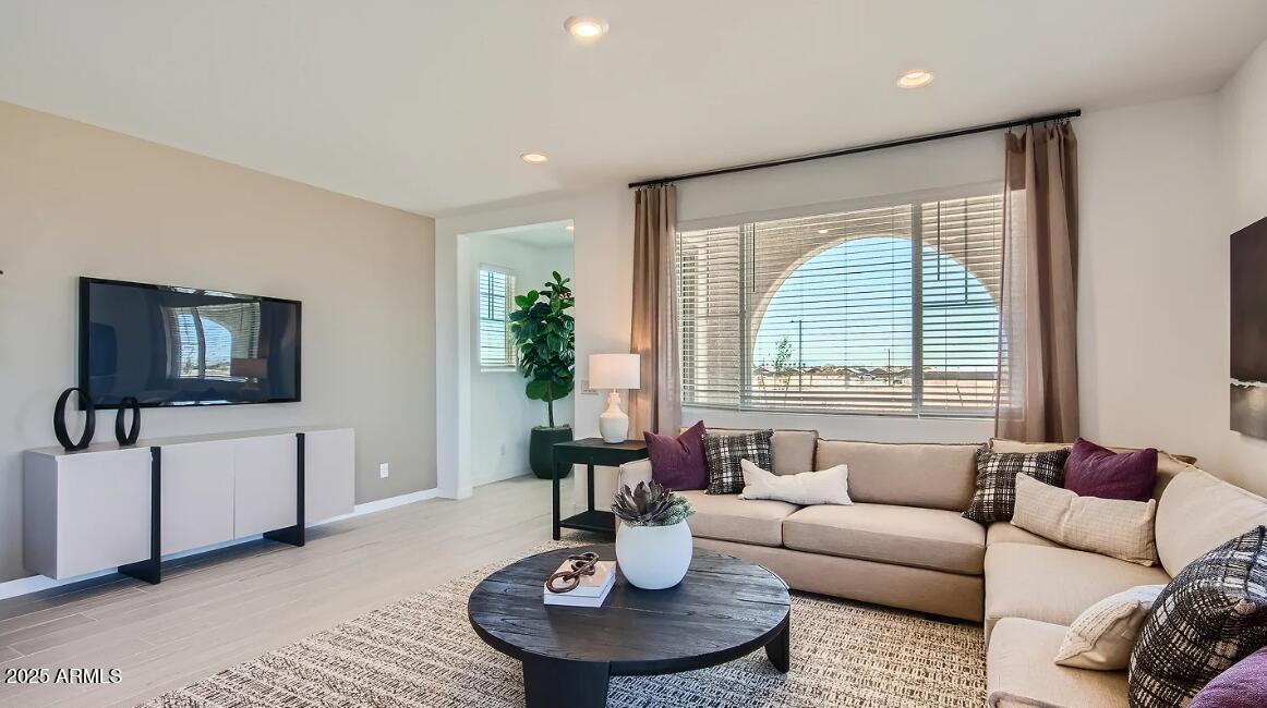 16437 W WEEPING WILLOW Road