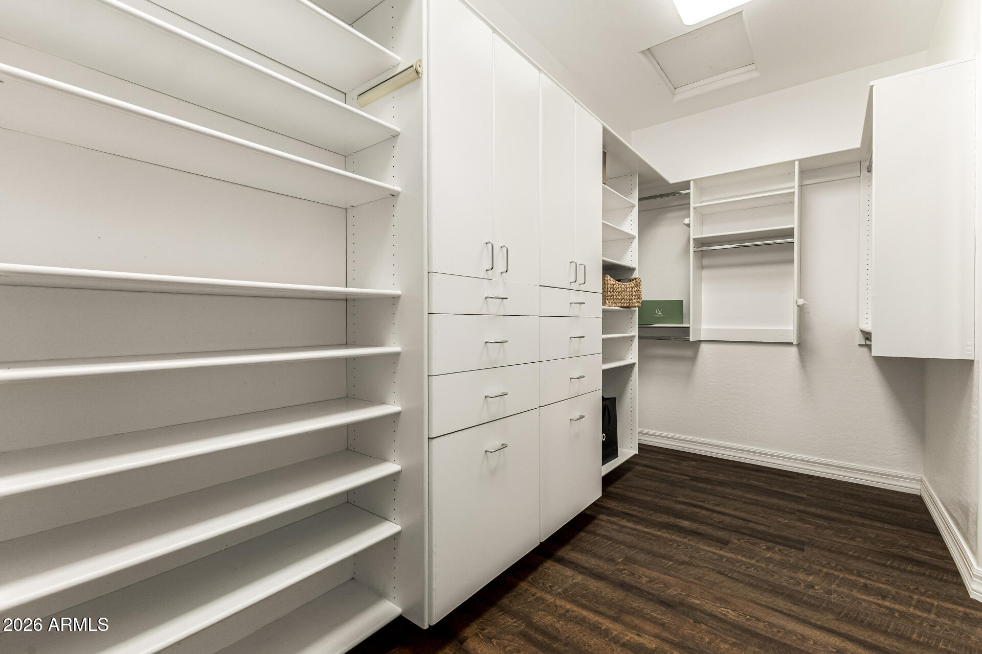 2950 E LOS ALTOS Court