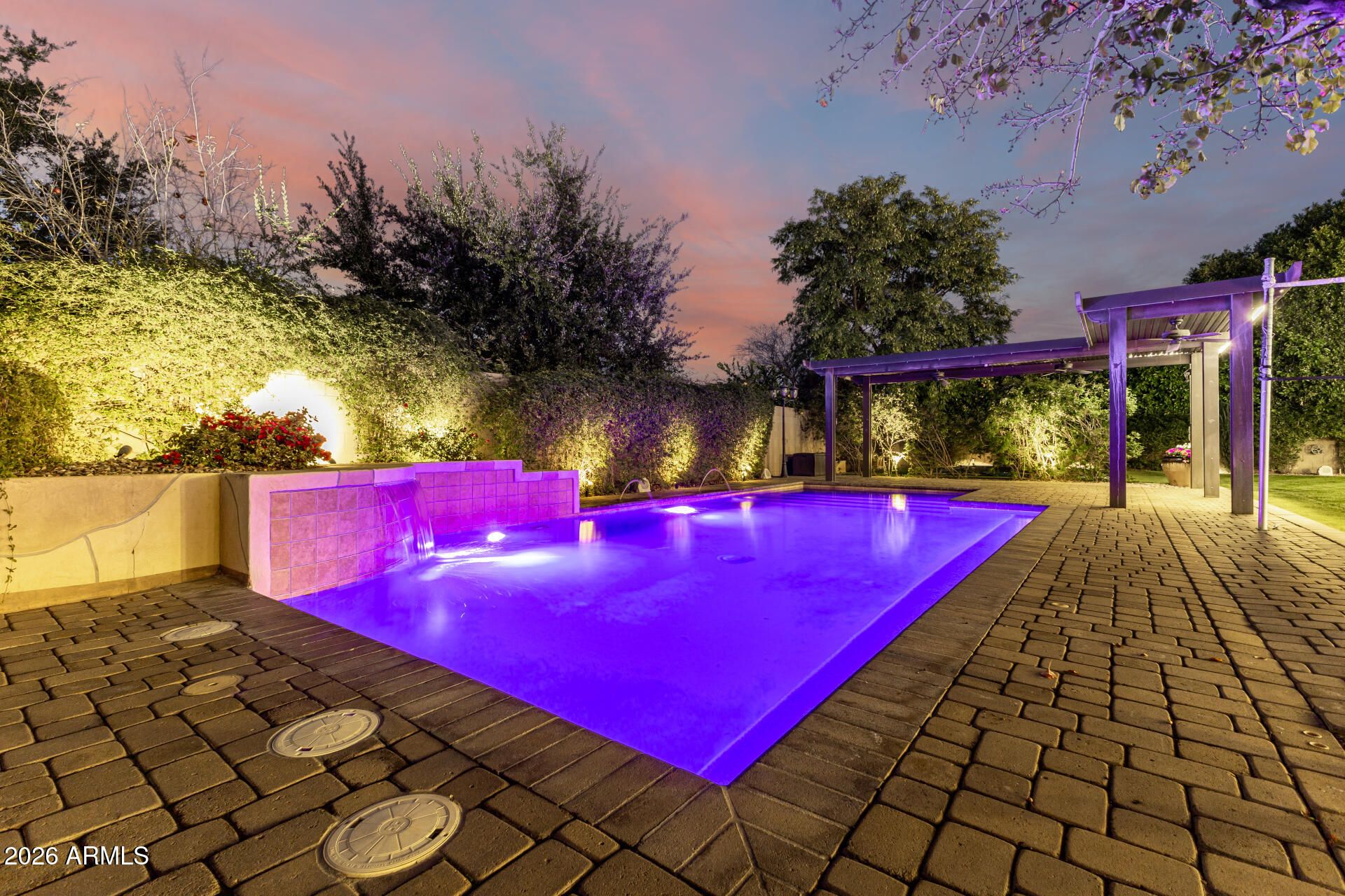 2950 E LOS ALTOS Court