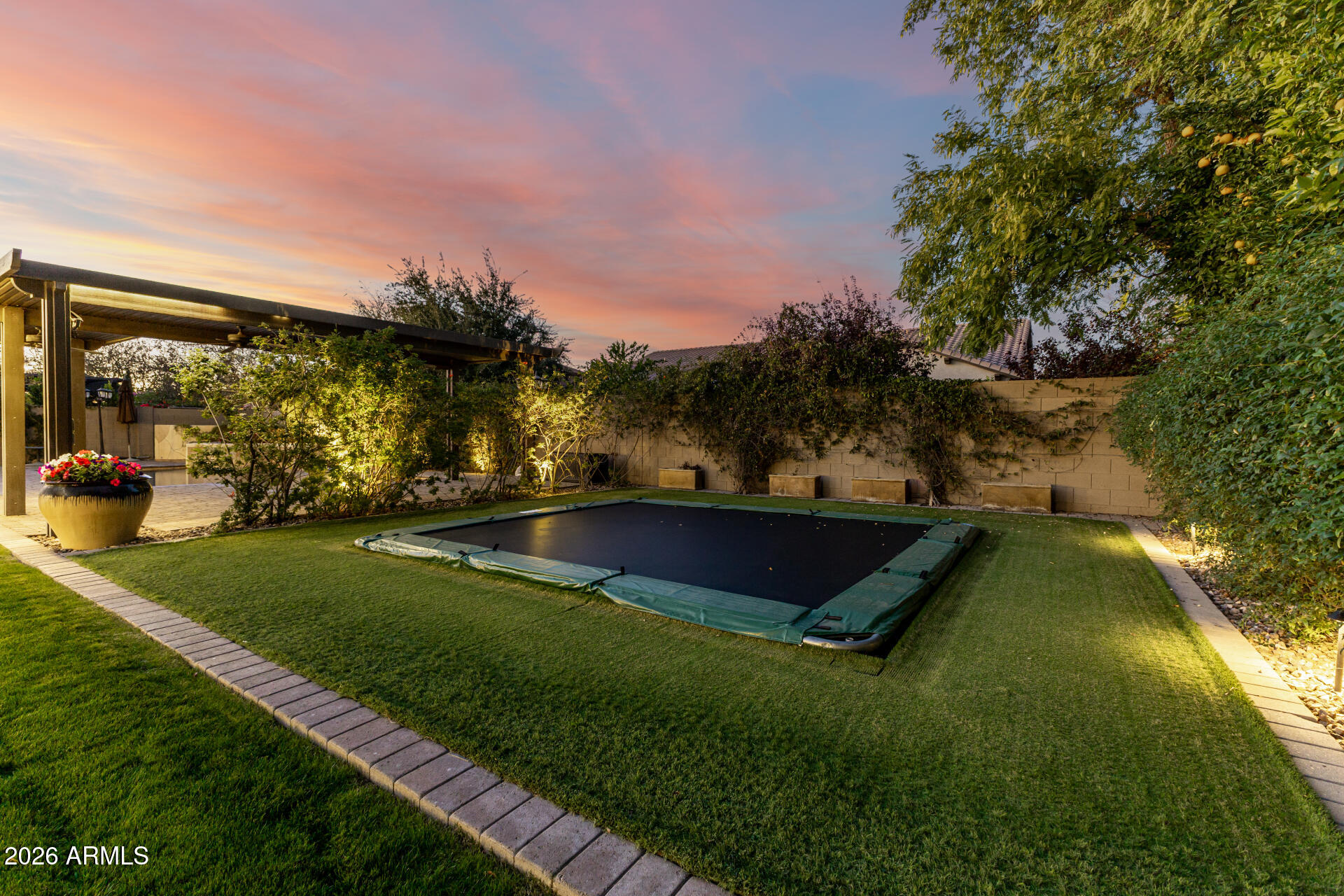 2950 E LOS ALTOS Court