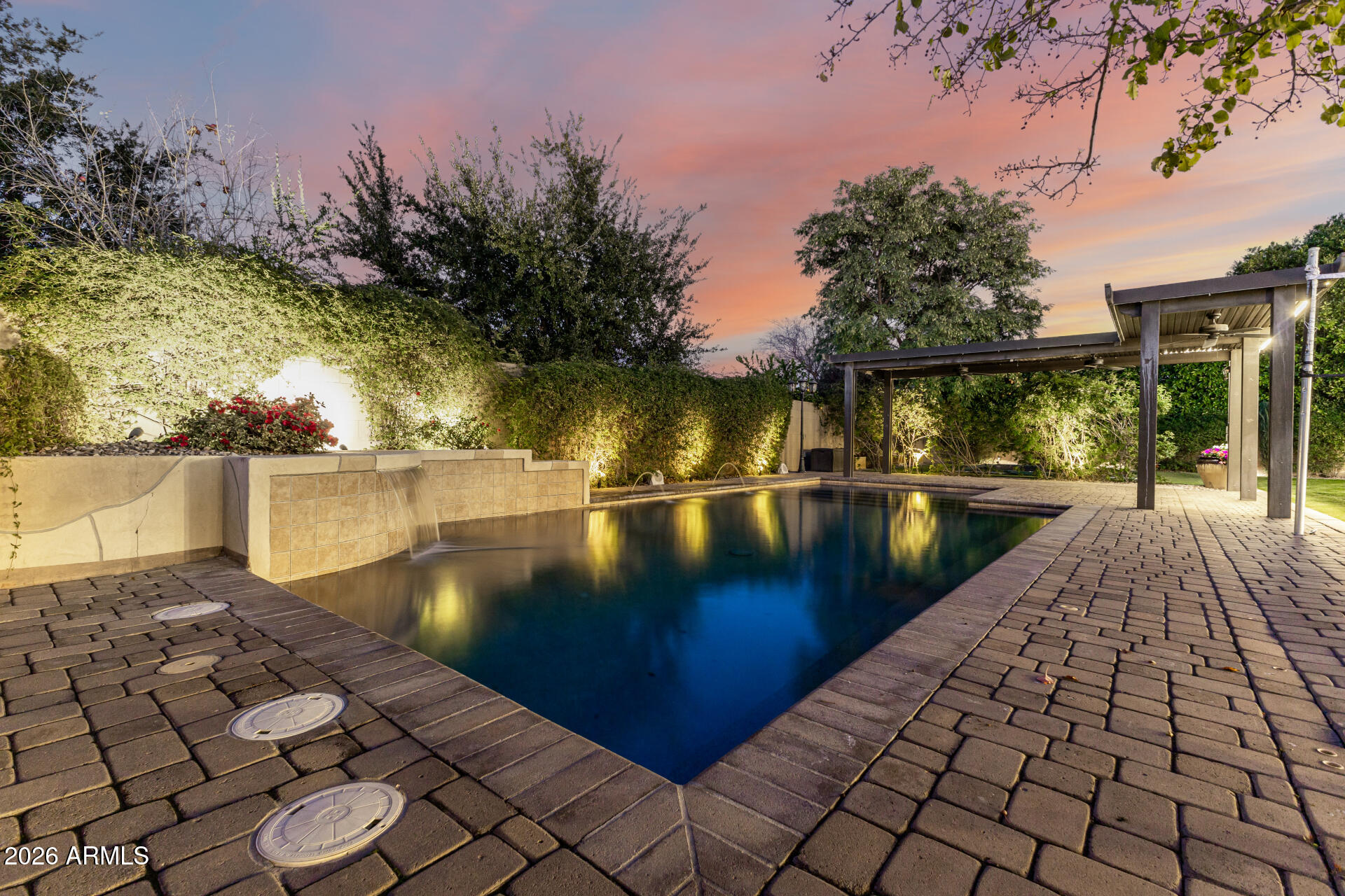 2950 E LOS ALTOS Court