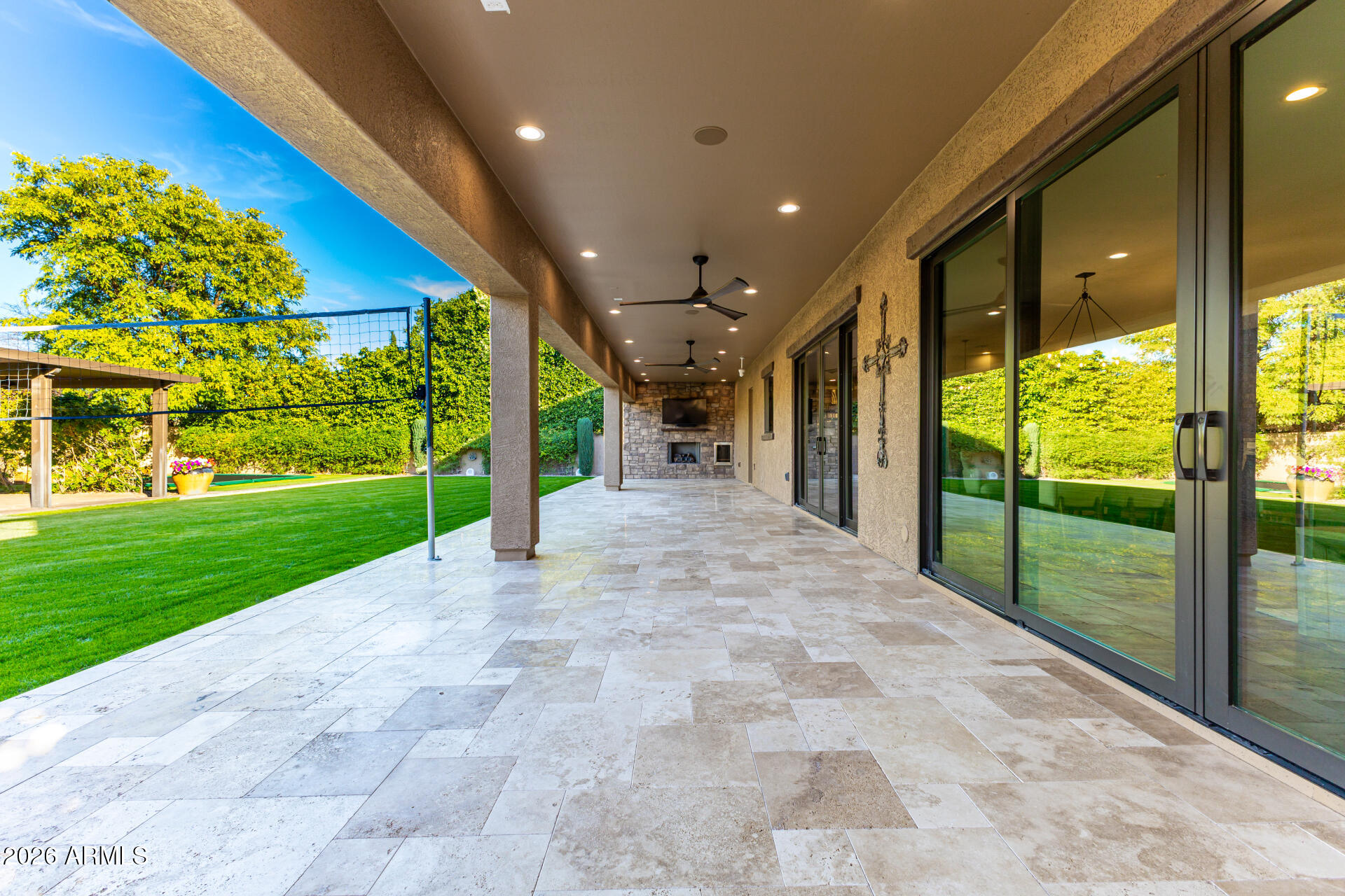 2950 E LOS ALTOS Court