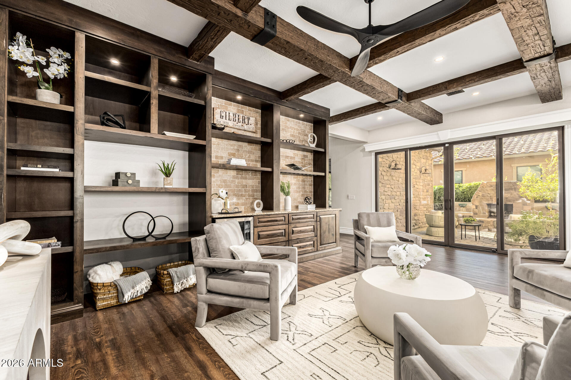 2950 E LOS ALTOS Court