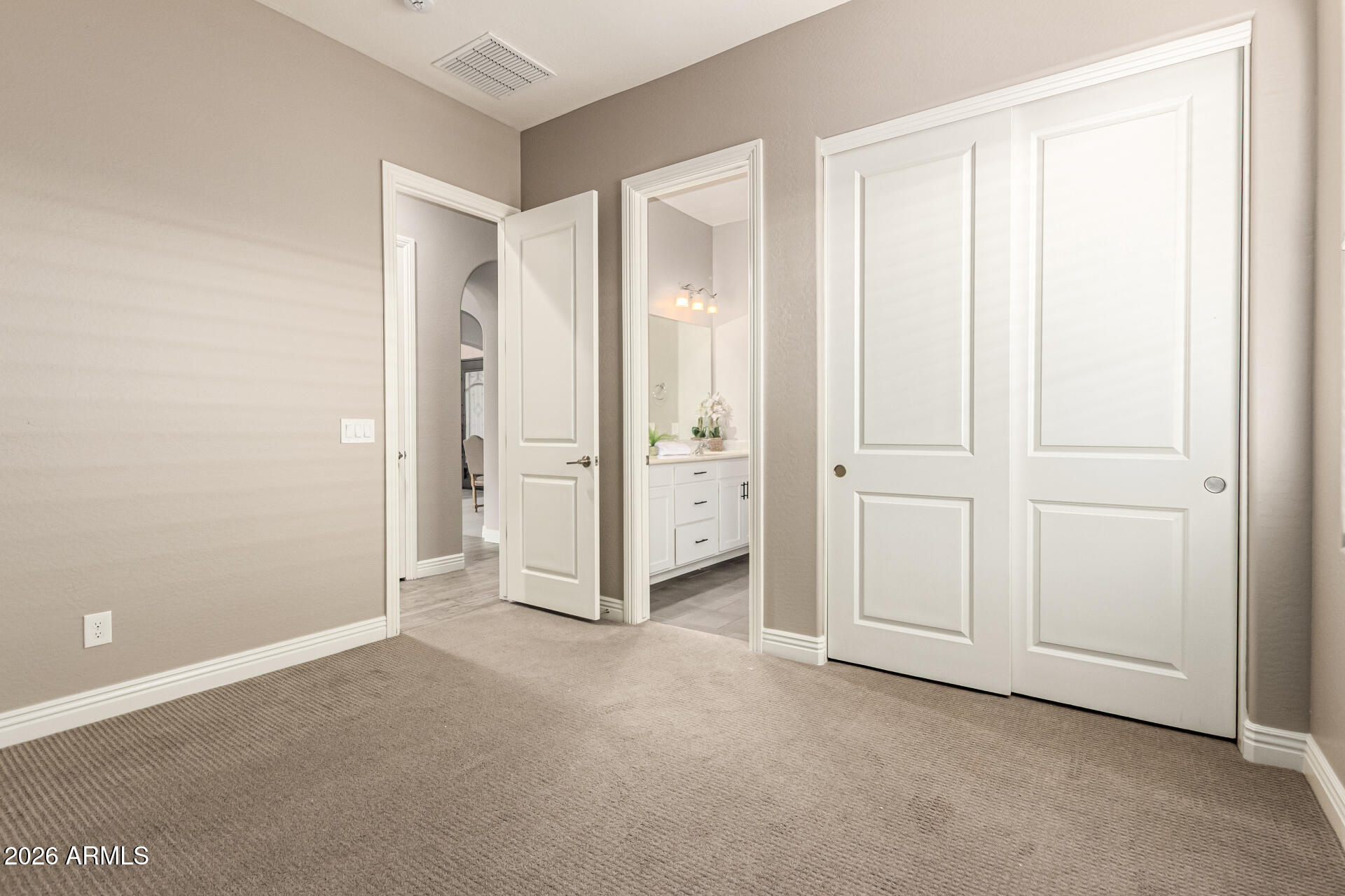 3541 E AQUARIUS Place