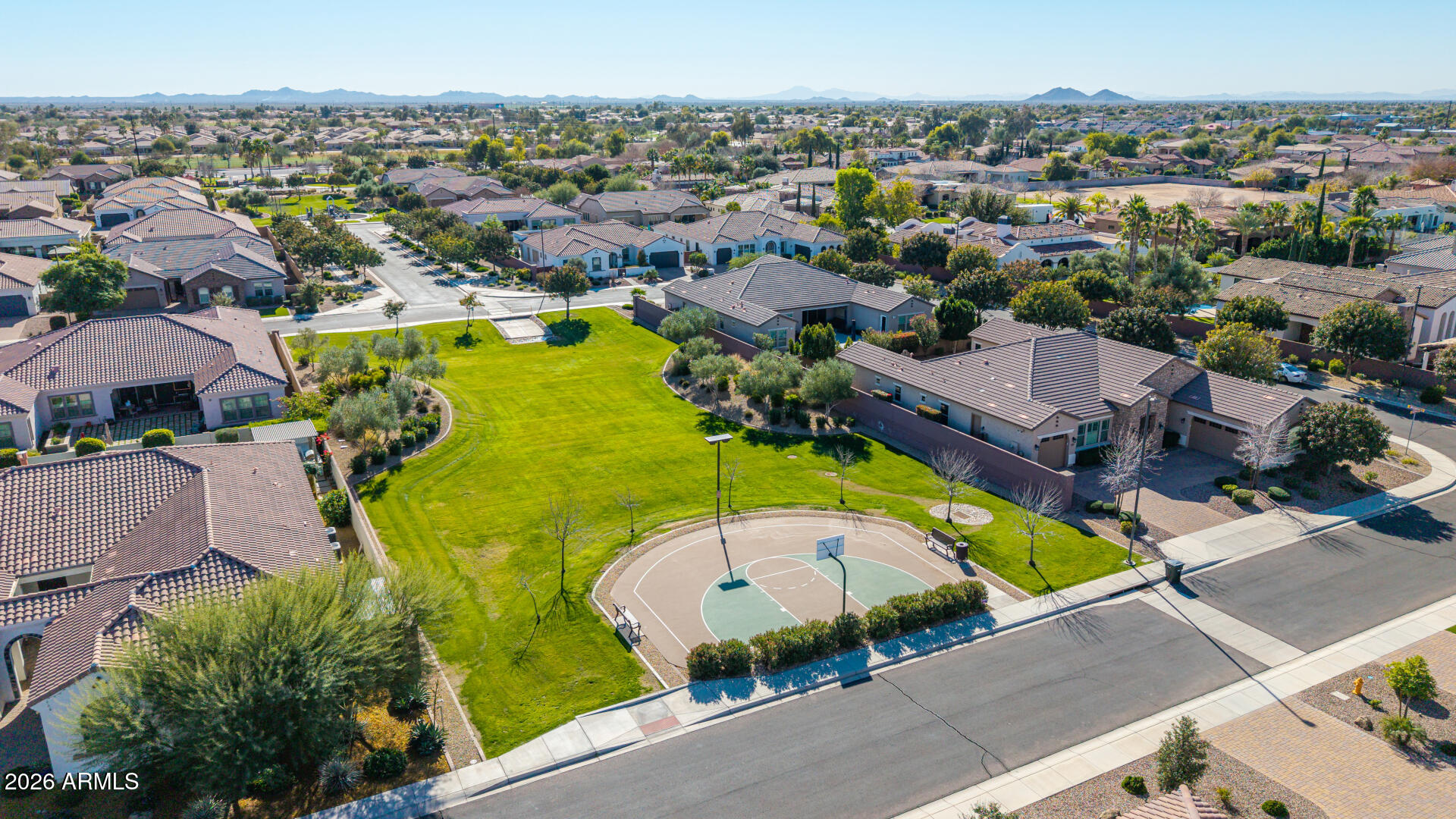 3541 E AQUARIUS Place