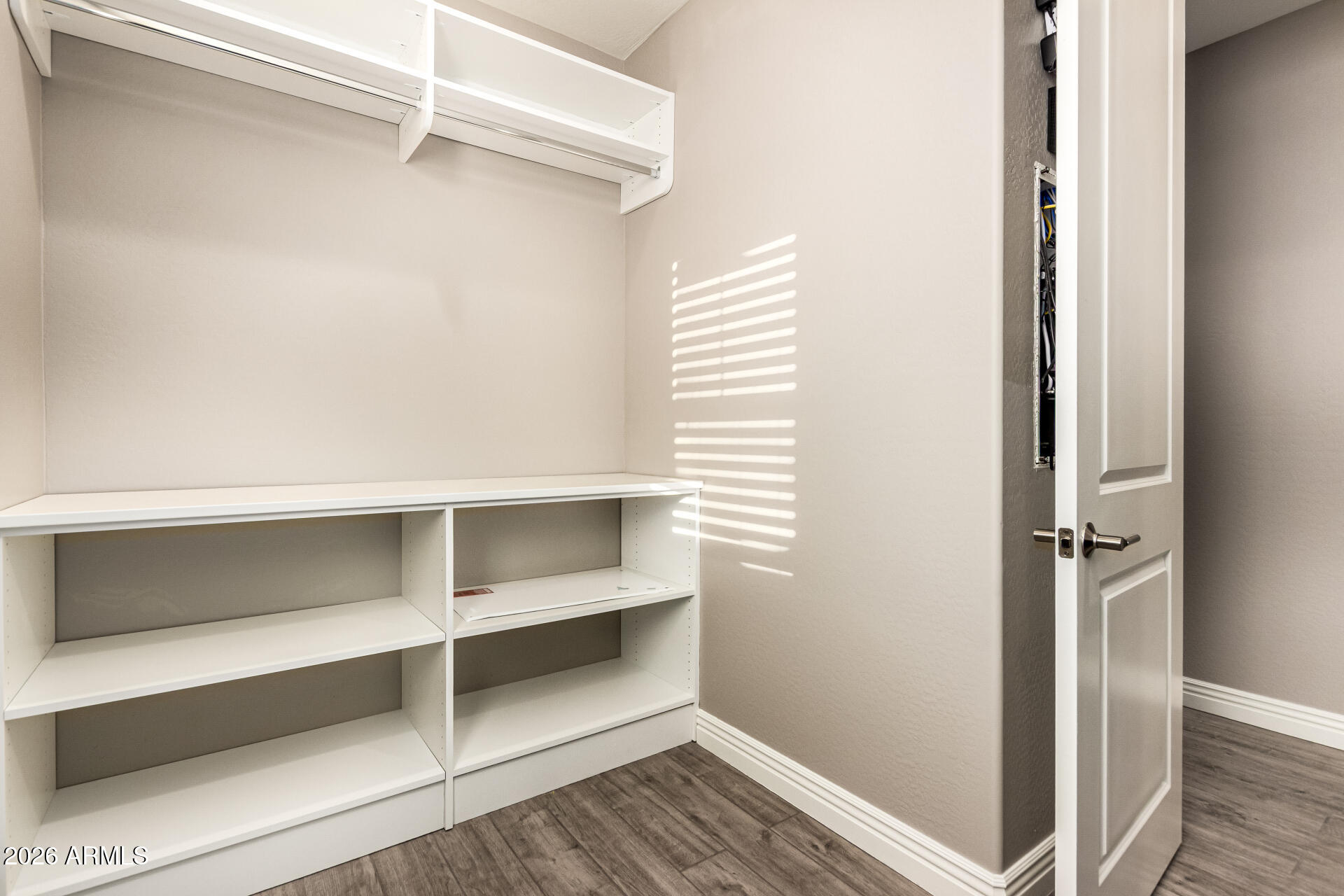 3541 E AQUARIUS Place