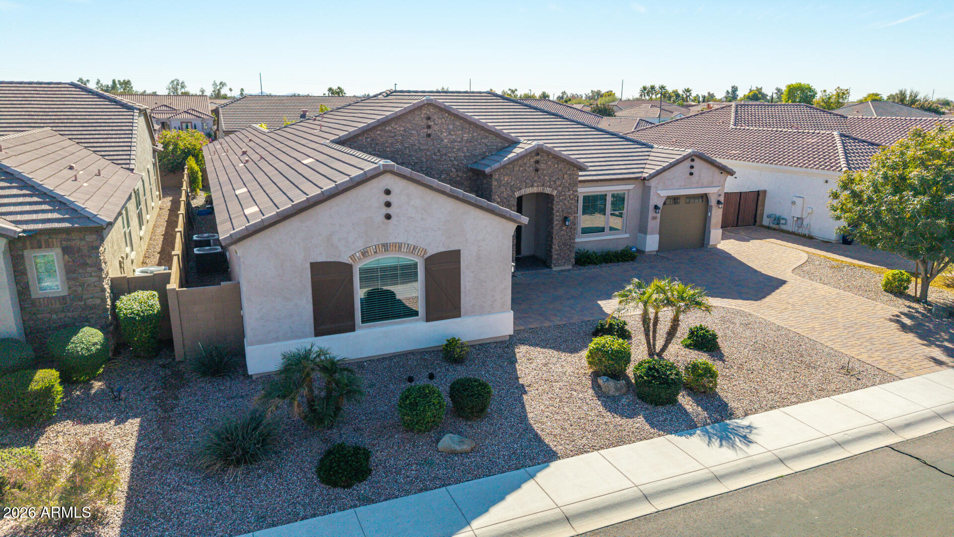 3541 E AQUARIUS Place