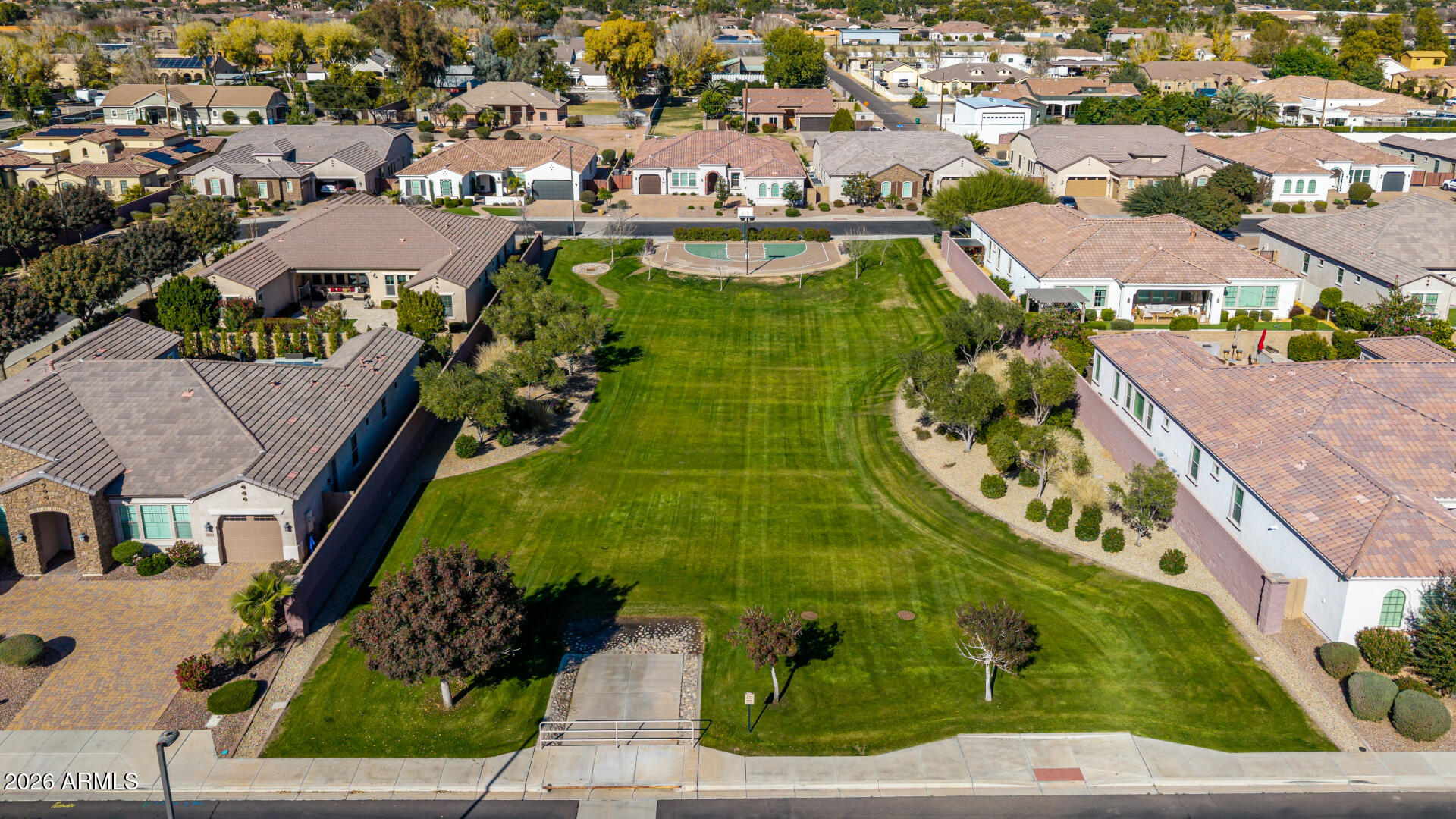 3541 E AQUARIUS Place