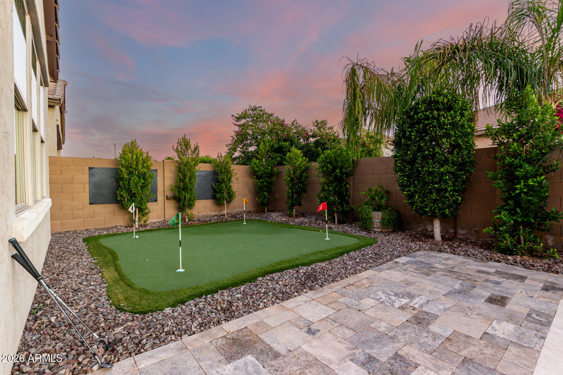 3541 E AQUARIUS Place