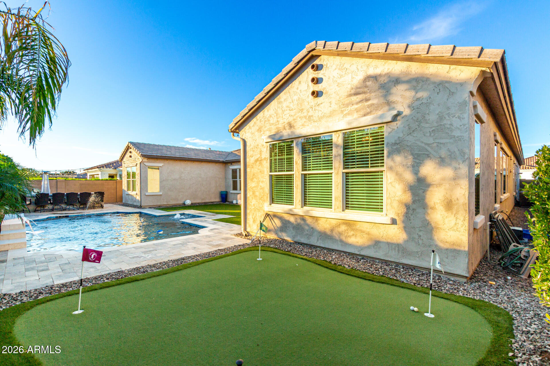 3541 E AQUARIUS Place