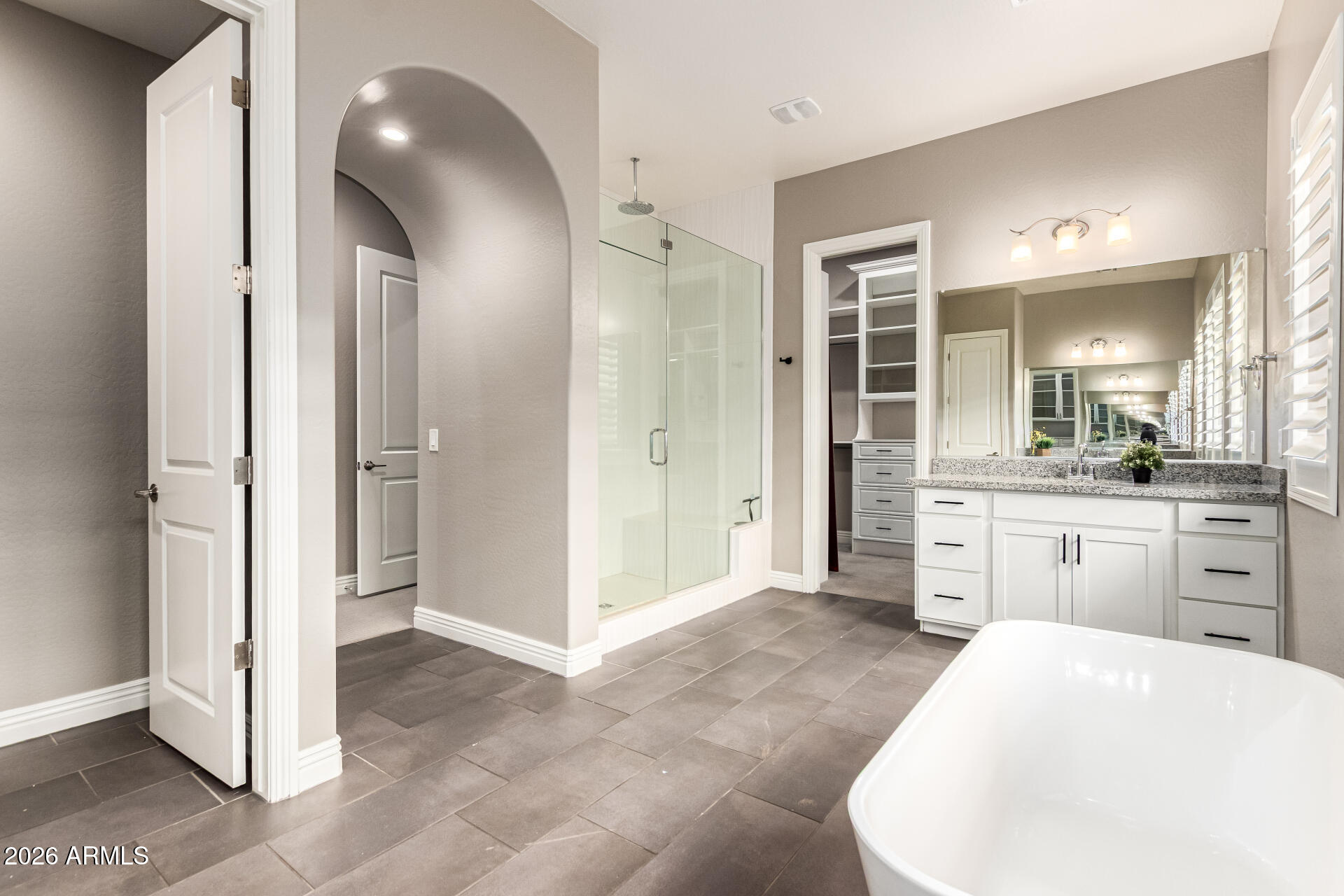 3541 E AQUARIUS Place