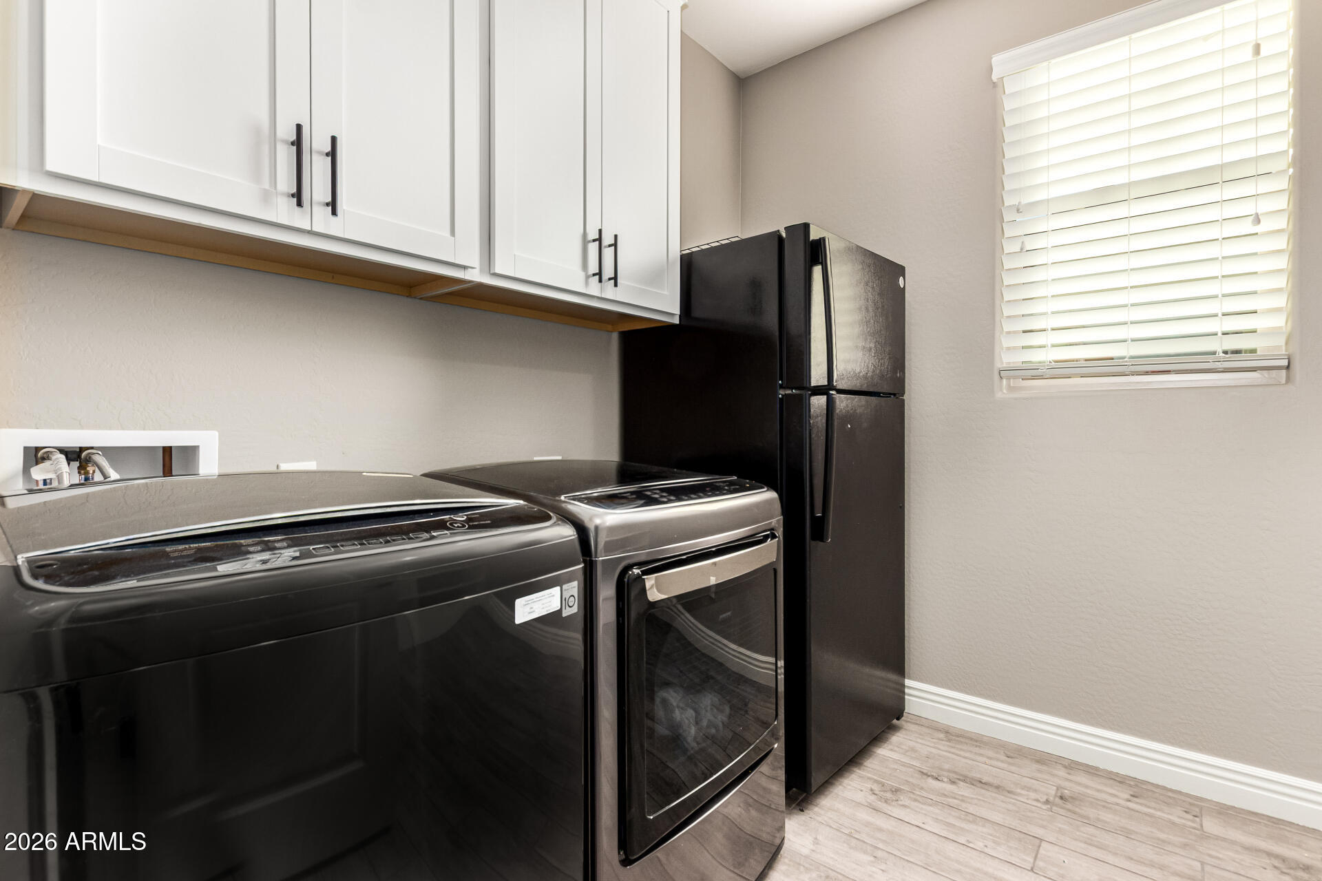 3541 E AQUARIUS Place